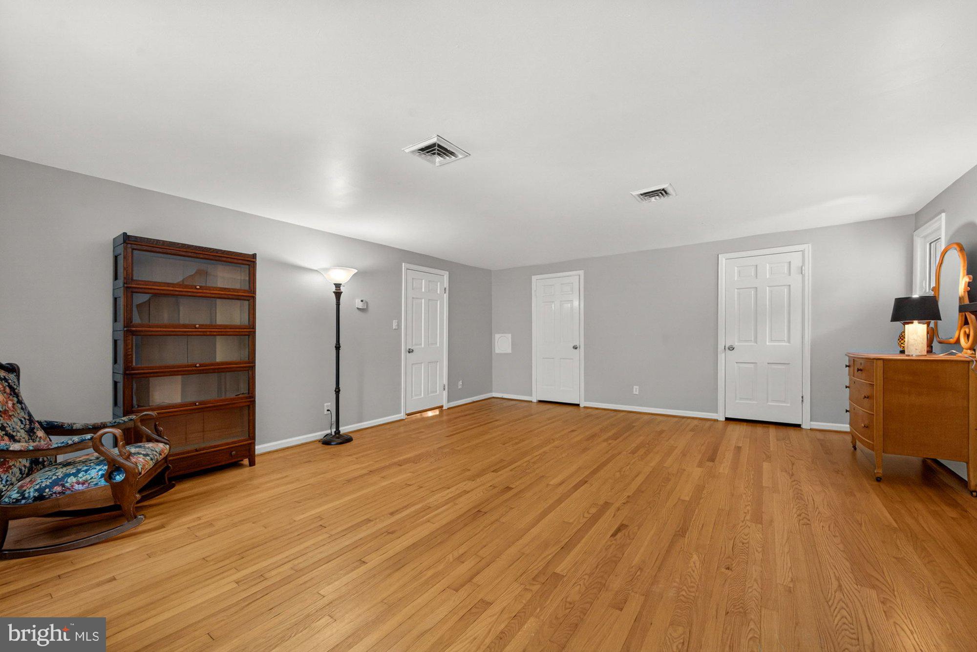 VALE SPRING WOODS - Residential