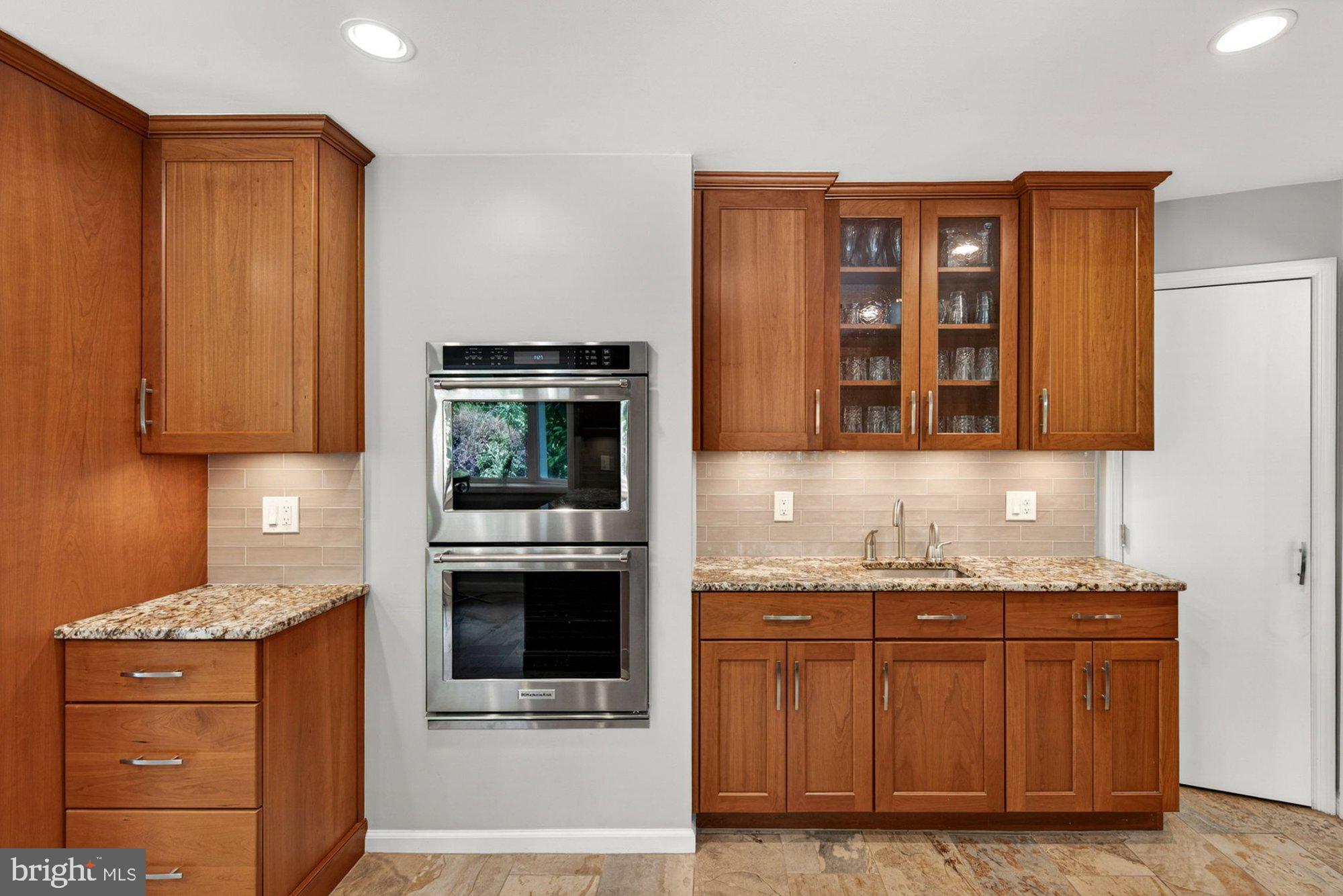 VALE SPRING WOODS - Residential