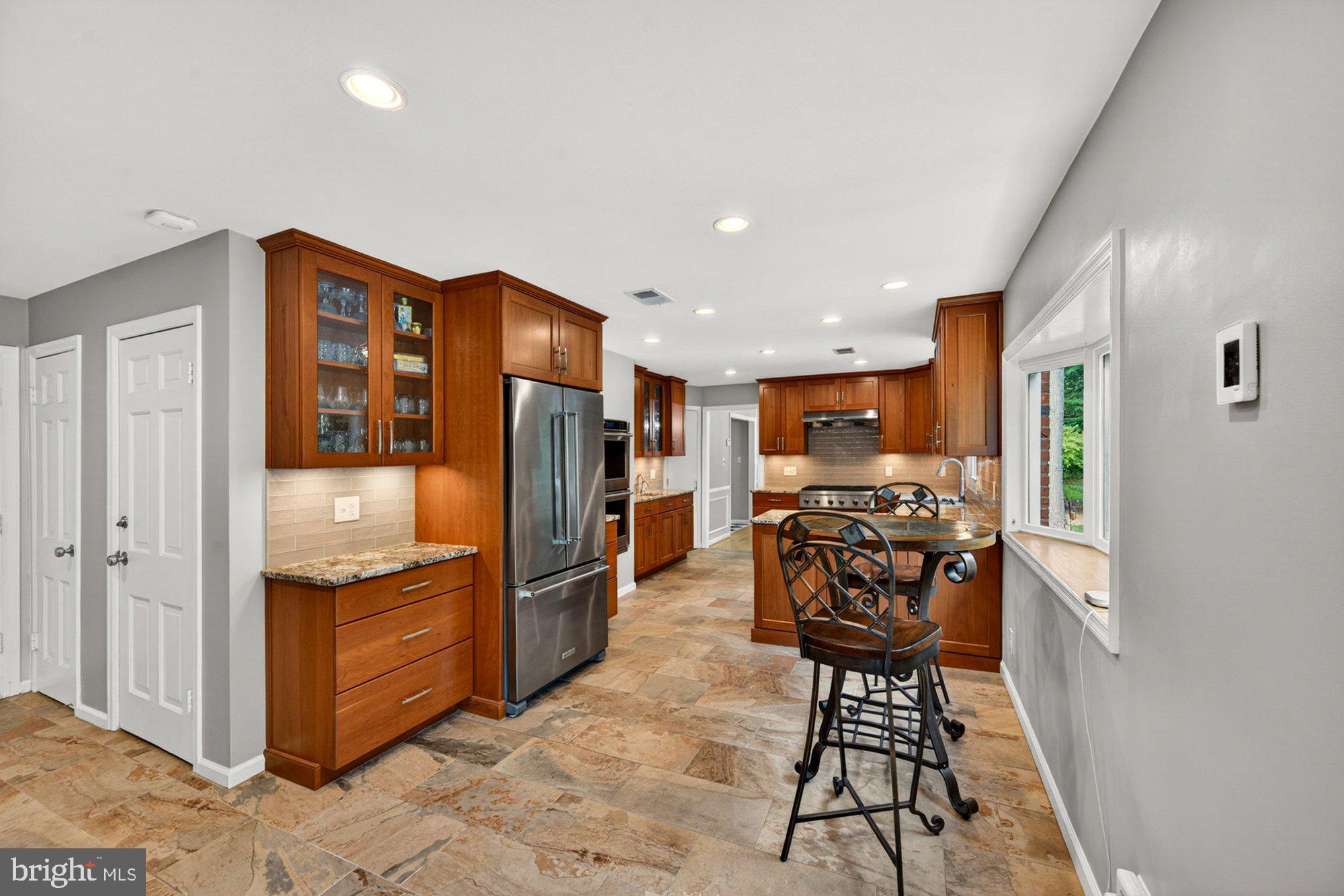 VALE SPRING WOODS - Residential
