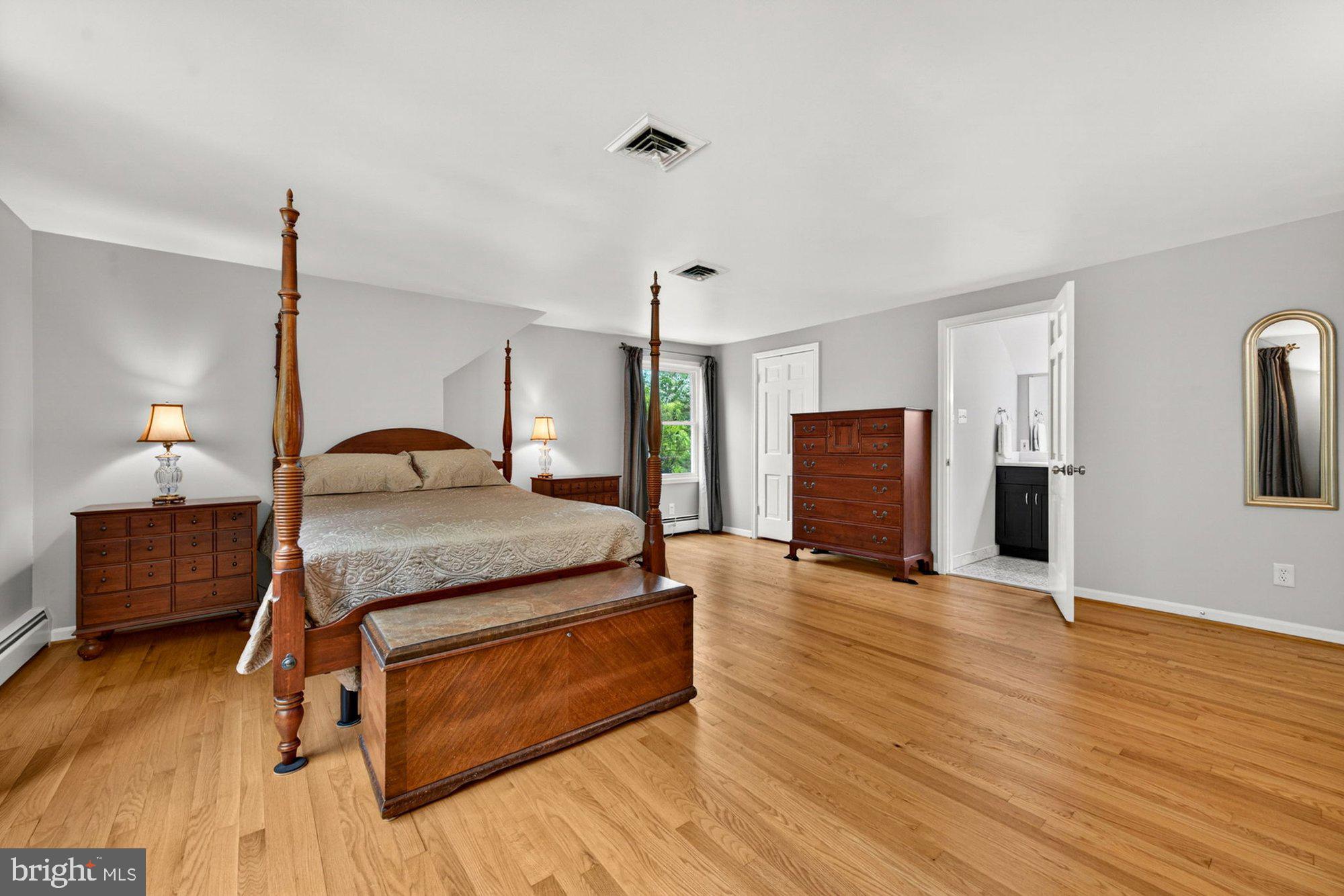 VALE SPRING WOODS - Residential