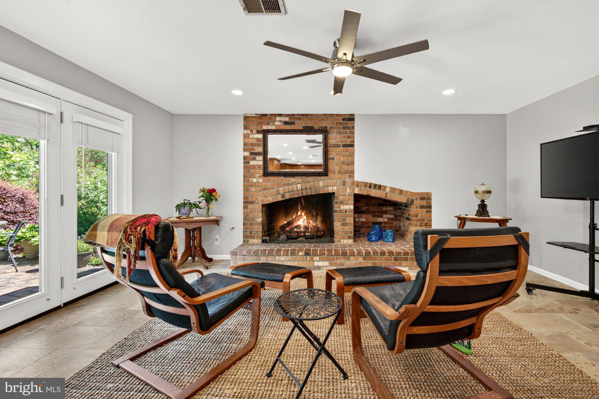 VALE SPRING WOODS - Residential