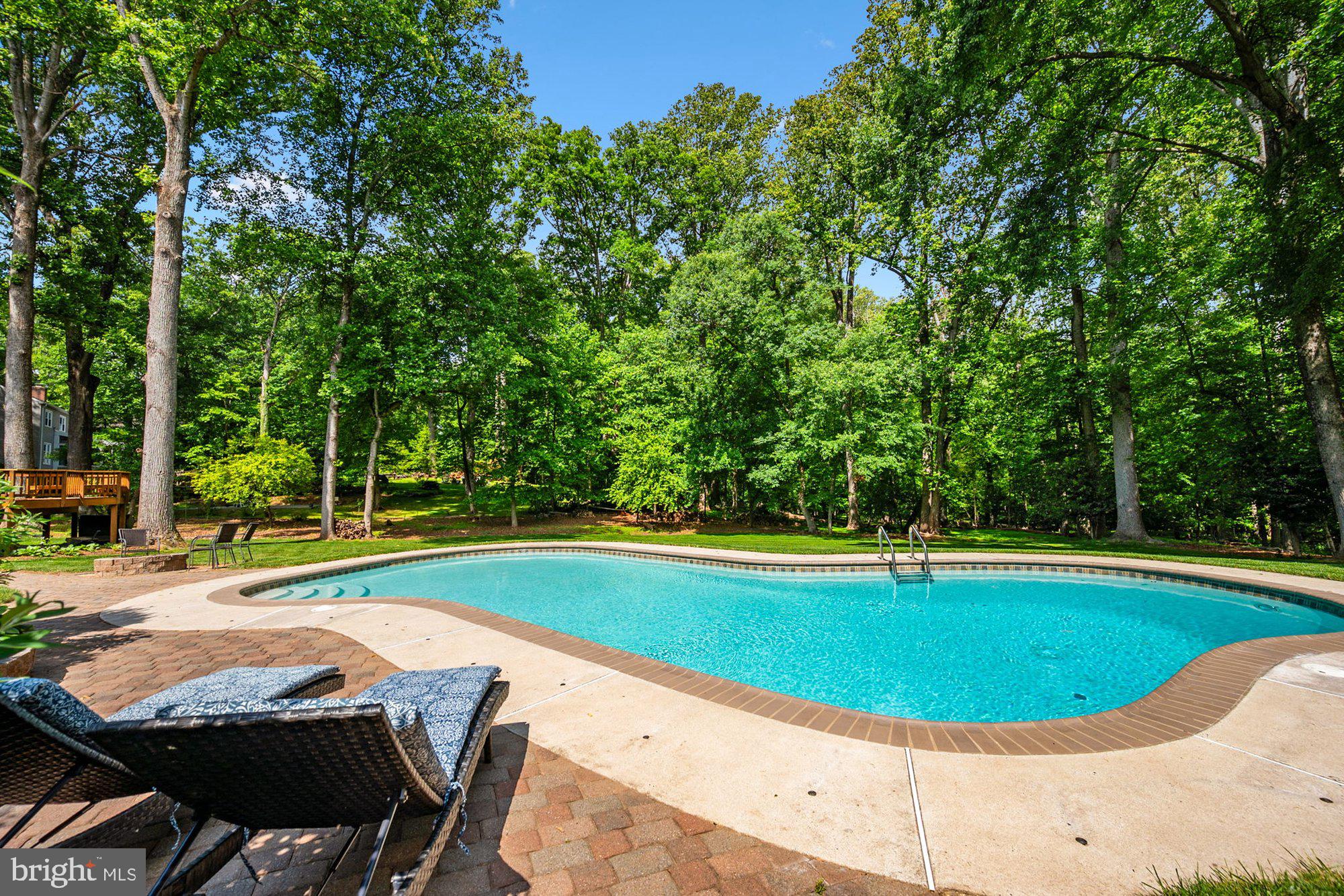 VALE SPRING WOODS - Residential