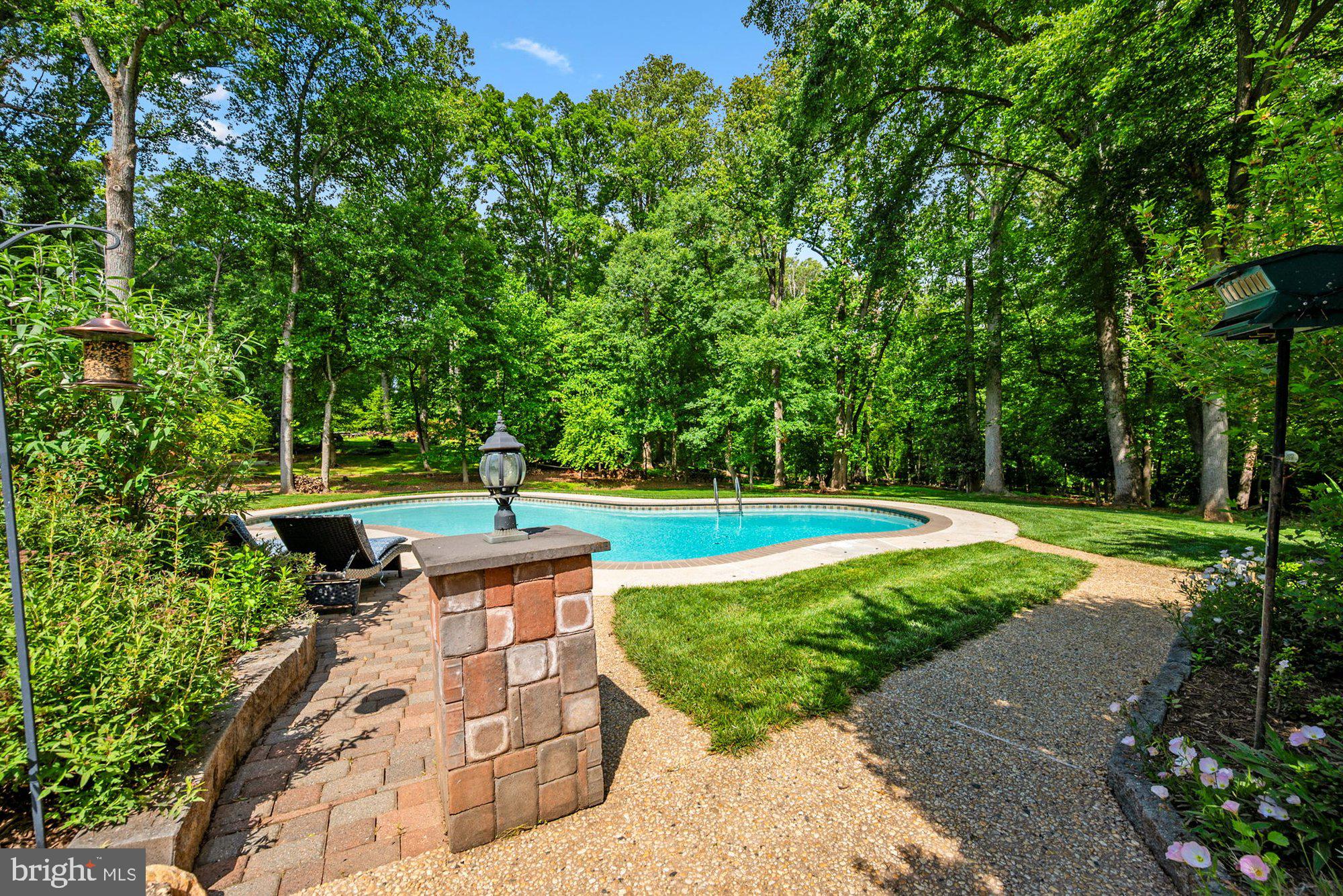 VALE SPRING WOODS - Residential