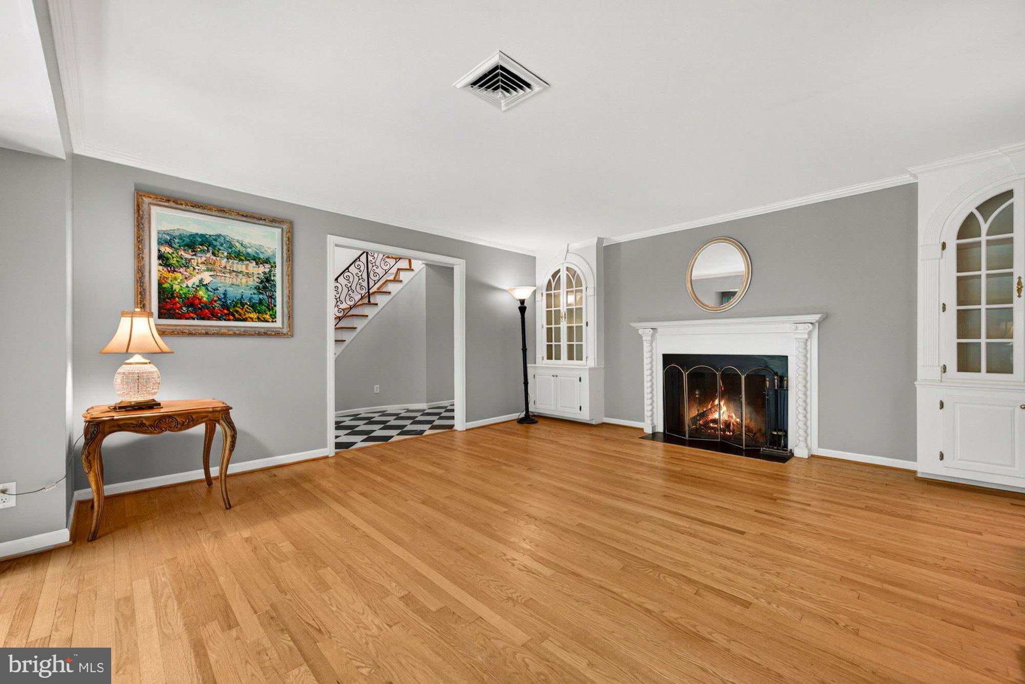 VALE SPRING WOODS - Residential