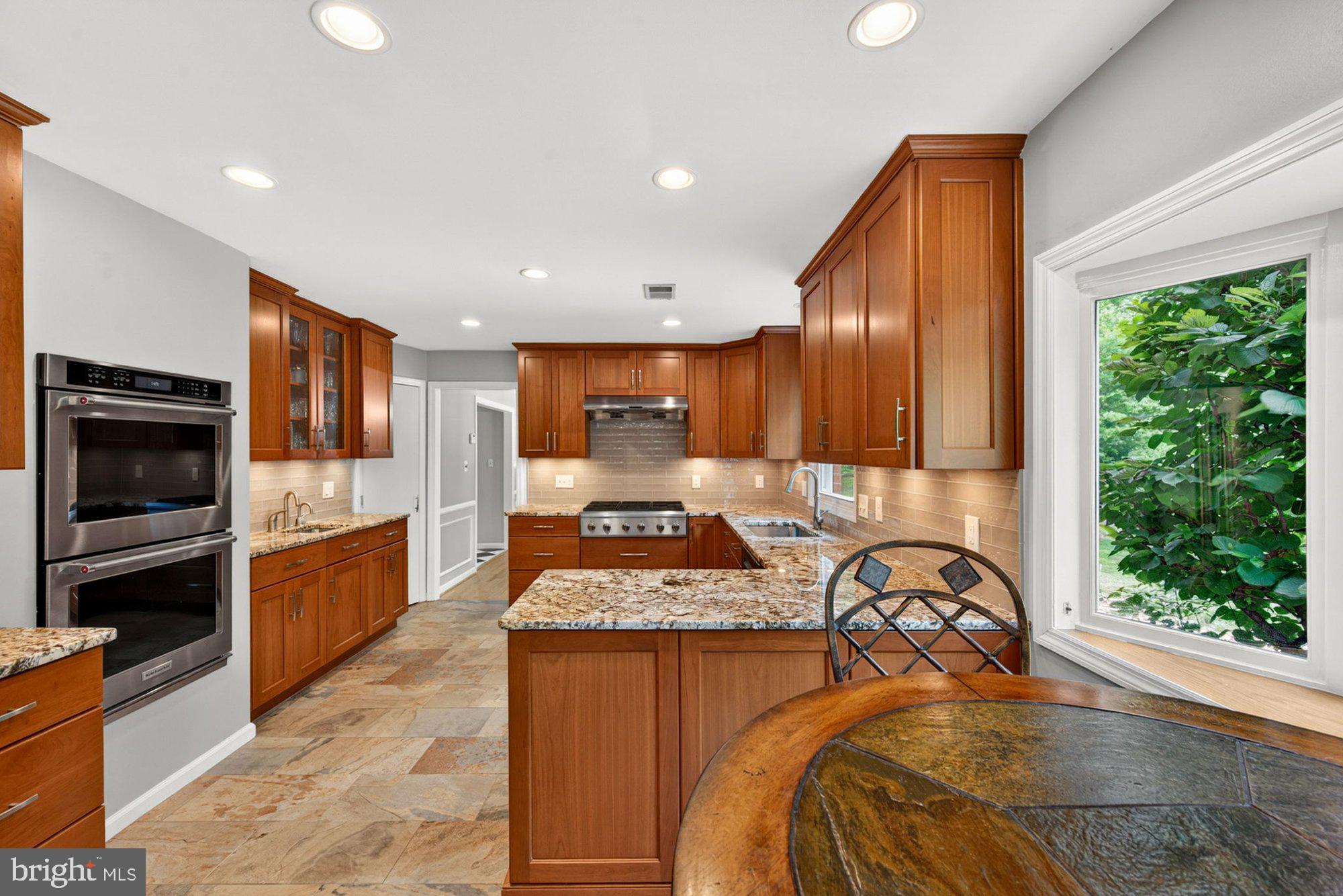 VALE SPRING WOODS - Residential