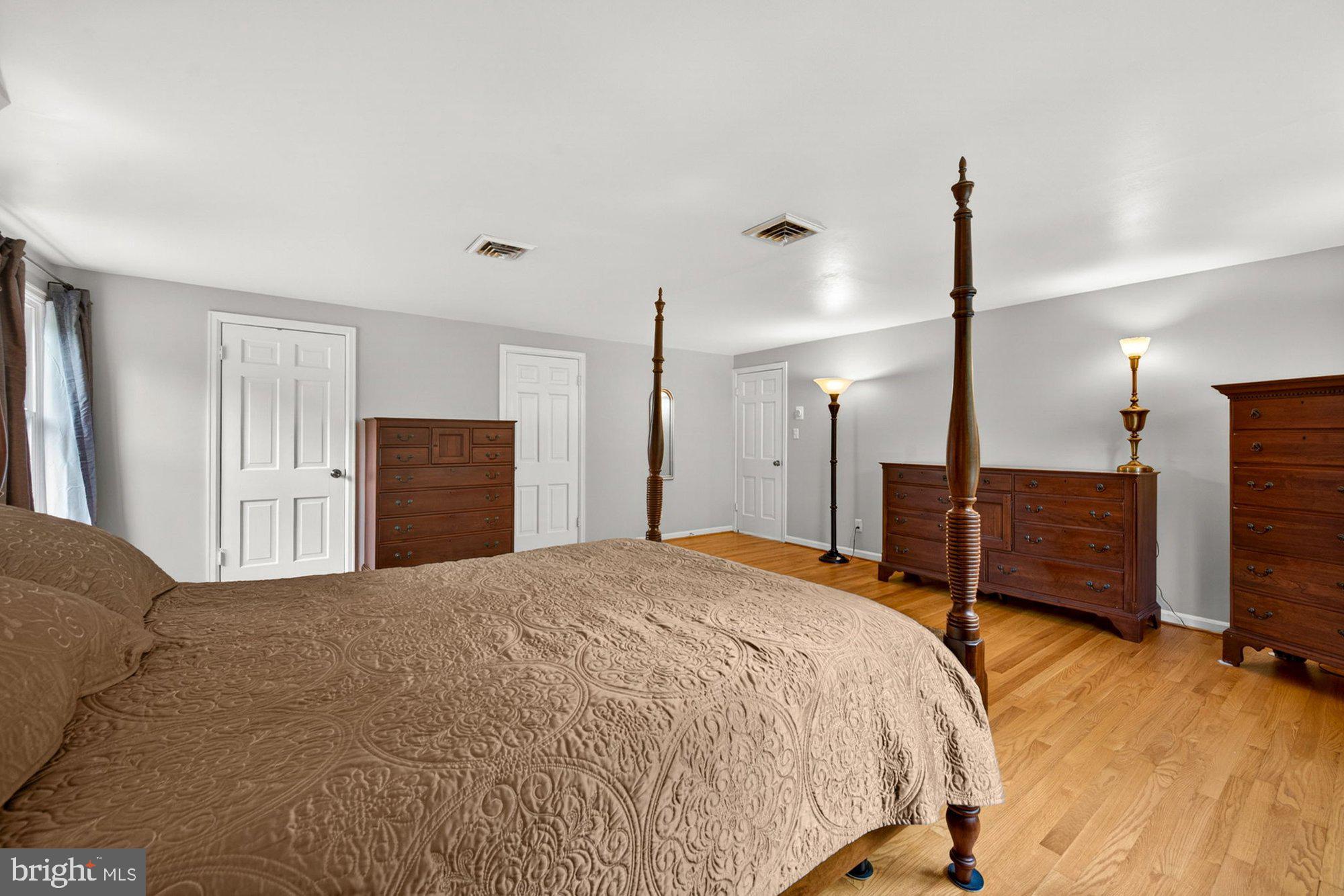 VALE SPRING WOODS - Residential