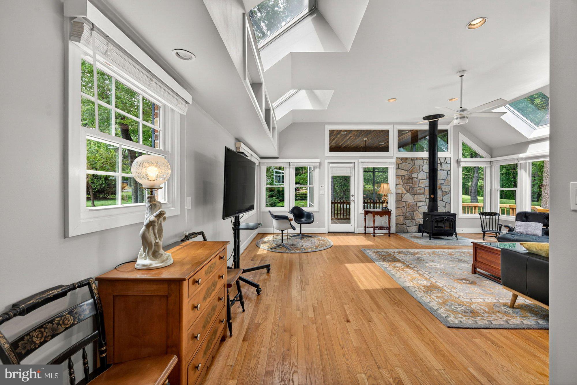 VALE SPRING WOODS - Residential