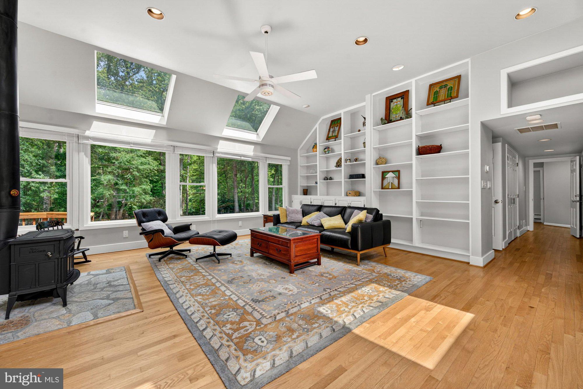 VALE SPRING WOODS - Residential