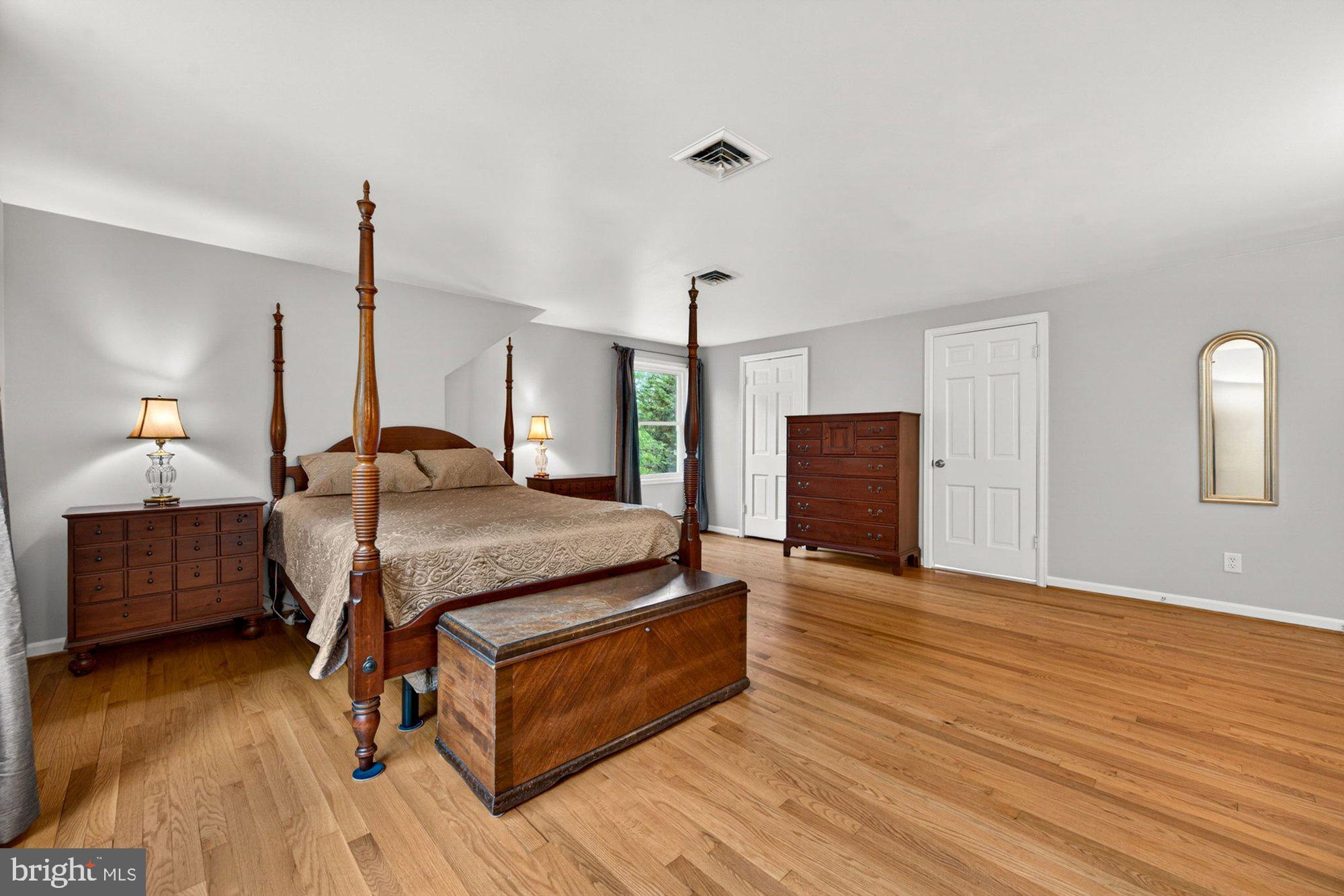 VALE SPRING WOODS - Residential