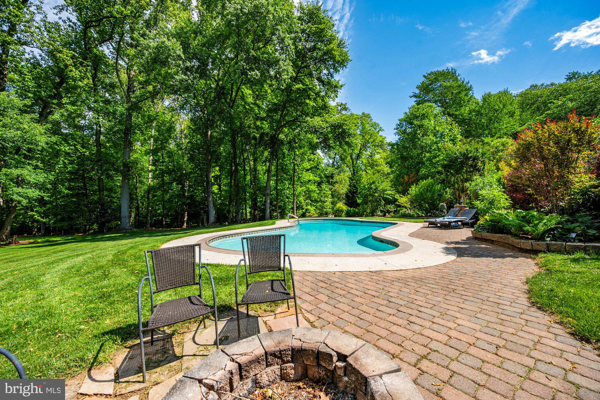 VALE SPRING WOODS - Residential