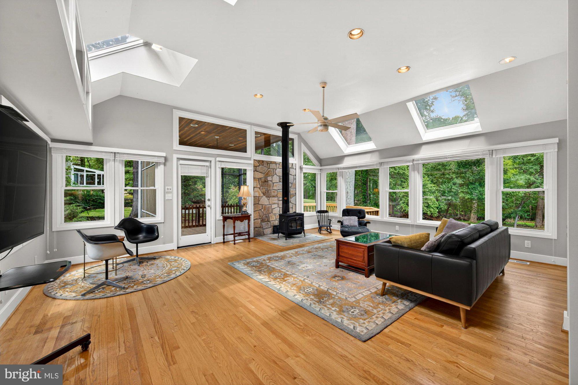 VALE SPRING WOODS - Residential