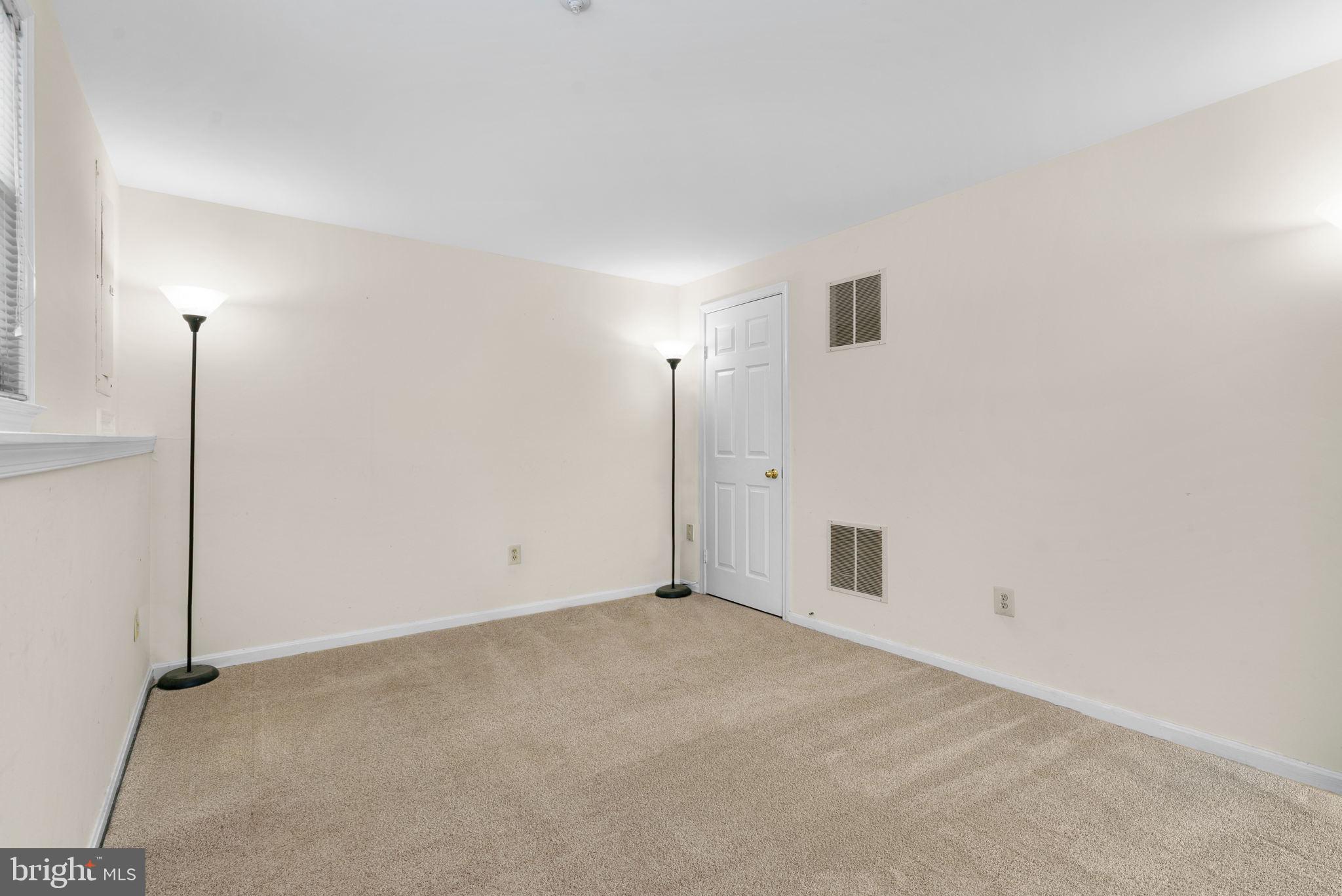 GERMANTOWN ESTATES - Residential Lease