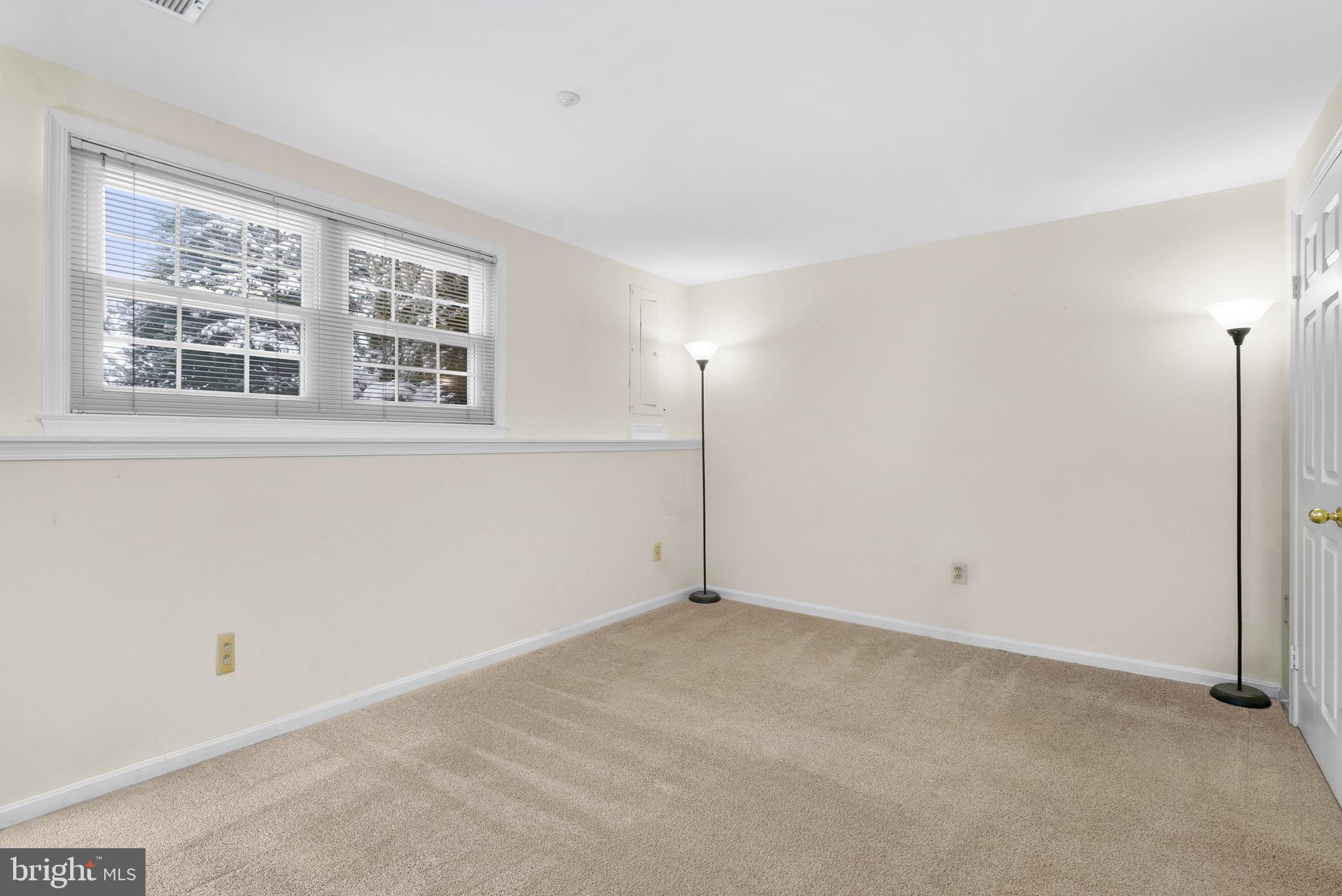 GERMANTOWN ESTATES - Residential Lease