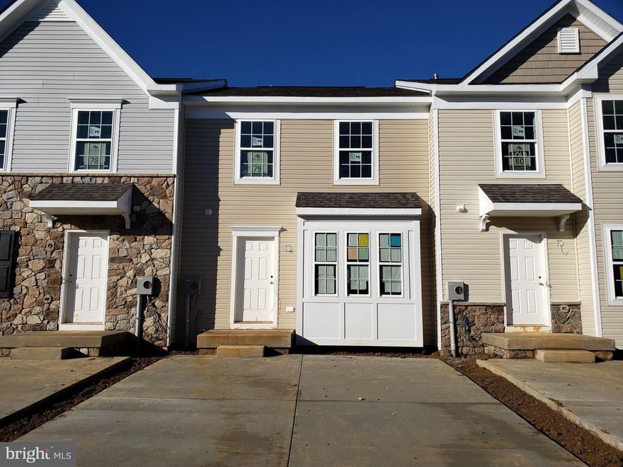 HOME IS COMPLETE! IMMEDIATE DELIVERY! GET CLOSING COSTS & 100% FINANCING NOW! BRAND NEW 2x6 CONSTRUCTION! Dan Ryan Builders is now at Archer's Rock!  York II Grade 8' Morning Room Plan with Fully Finished Basement w/ Full Bath, Stainless Steel Appliances, Upgraded Cabinets, Pendant Lighting Package, Kitchen Island, Granite Countertops, 8X8 Deck & much more! Just Minutes from I-81 and the Maryland Line! Great Commuter Location!