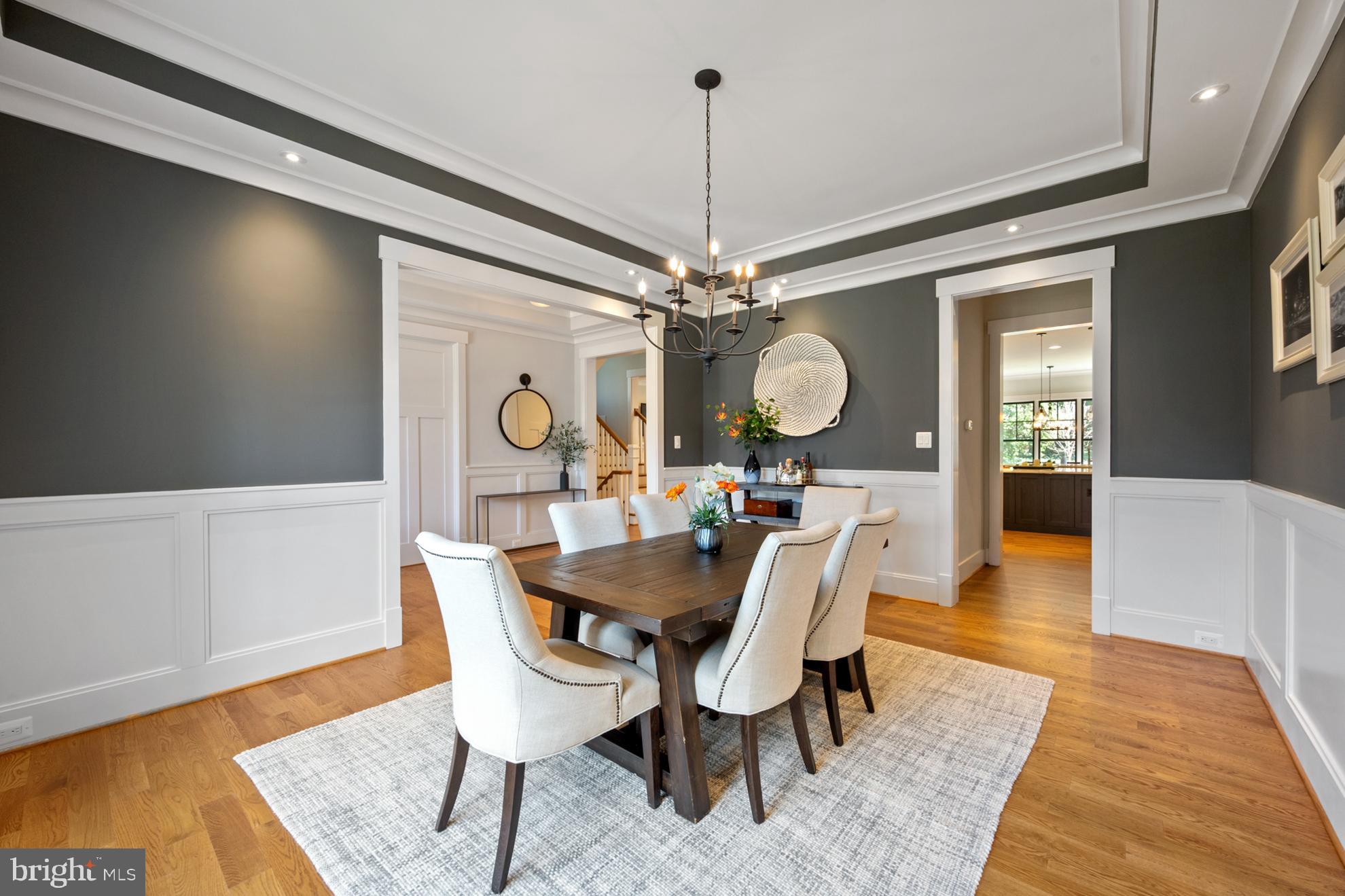 CRESCENT HILLS - Residential