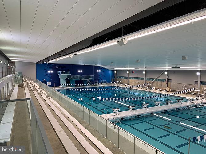 CRESCENT HILLS - Residential