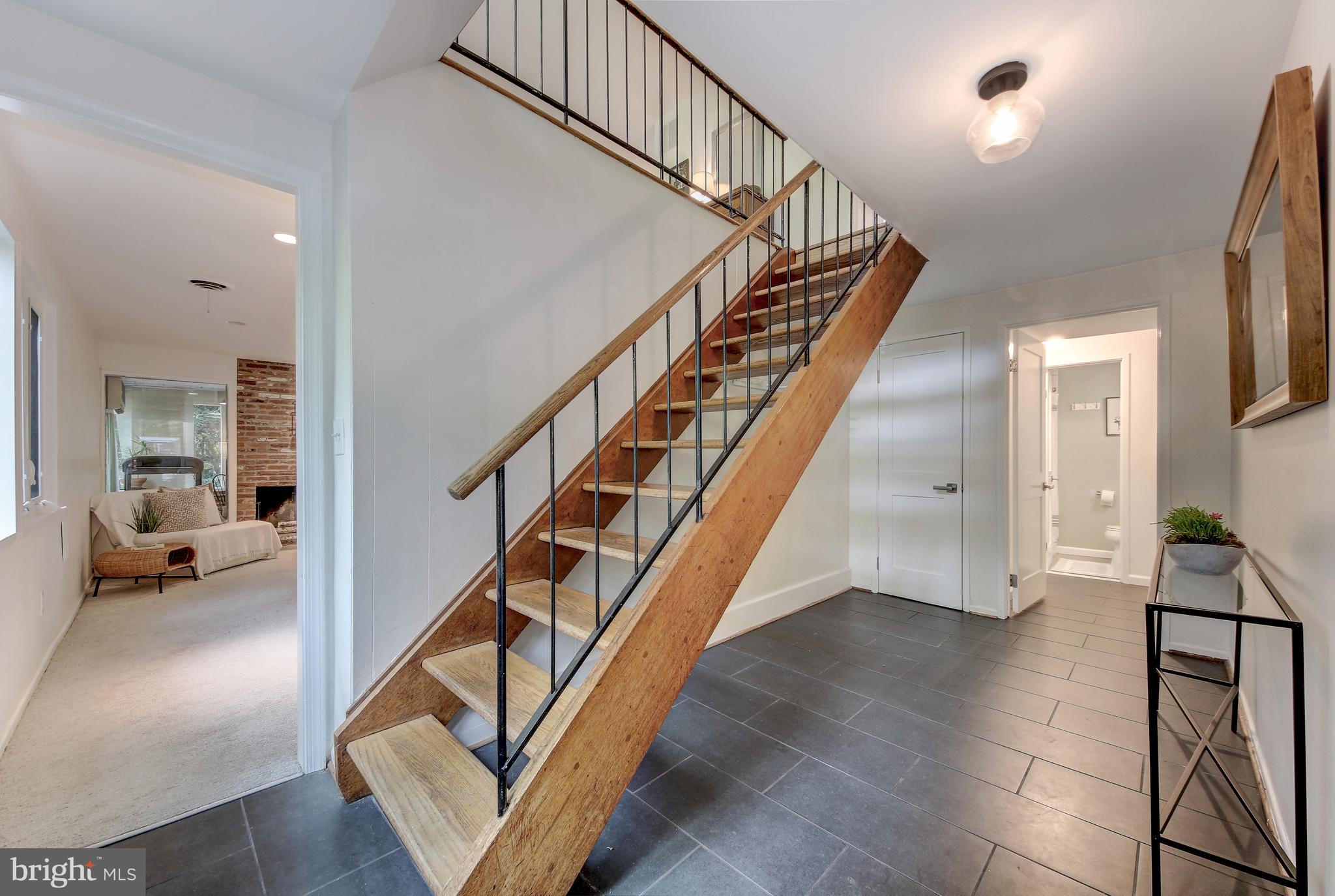 BANNOCKBURN ESTATES - Residential