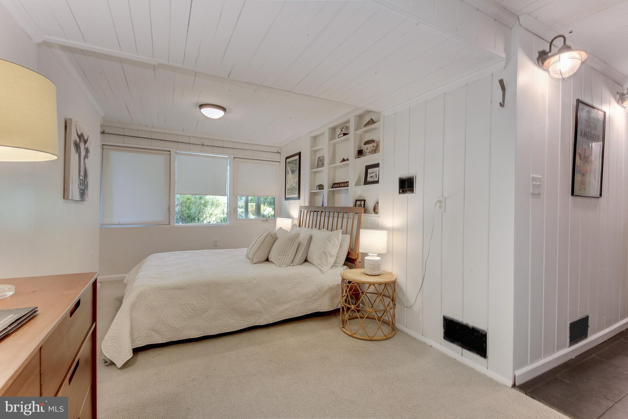 BANNOCKBURN ESTATES - Residential