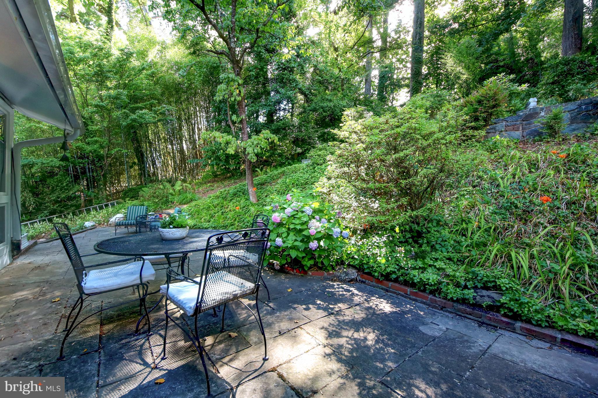 BANNOCKBURN ESTATES - Residential