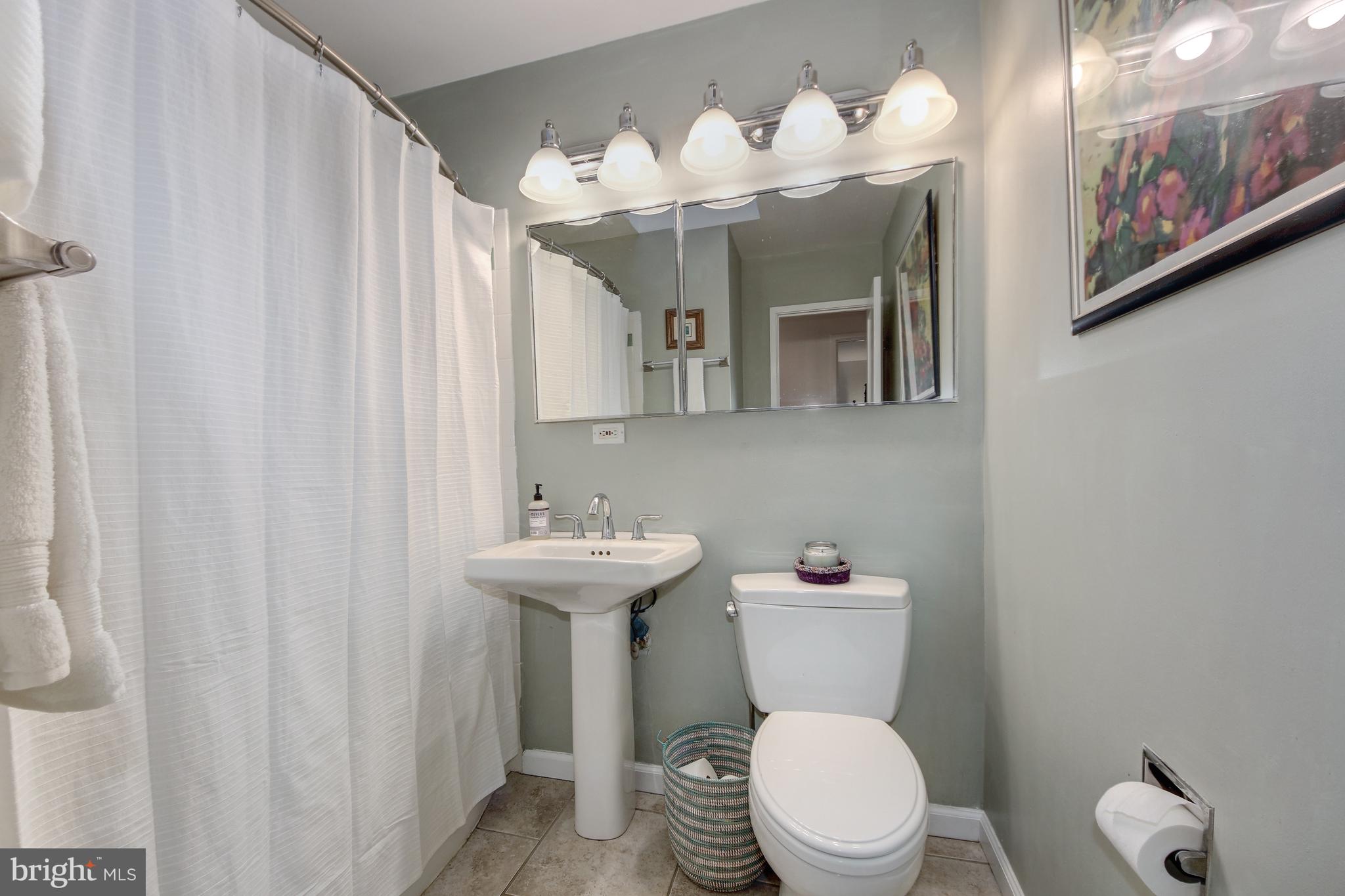 BANNOCKBURN ESTATES - Residential