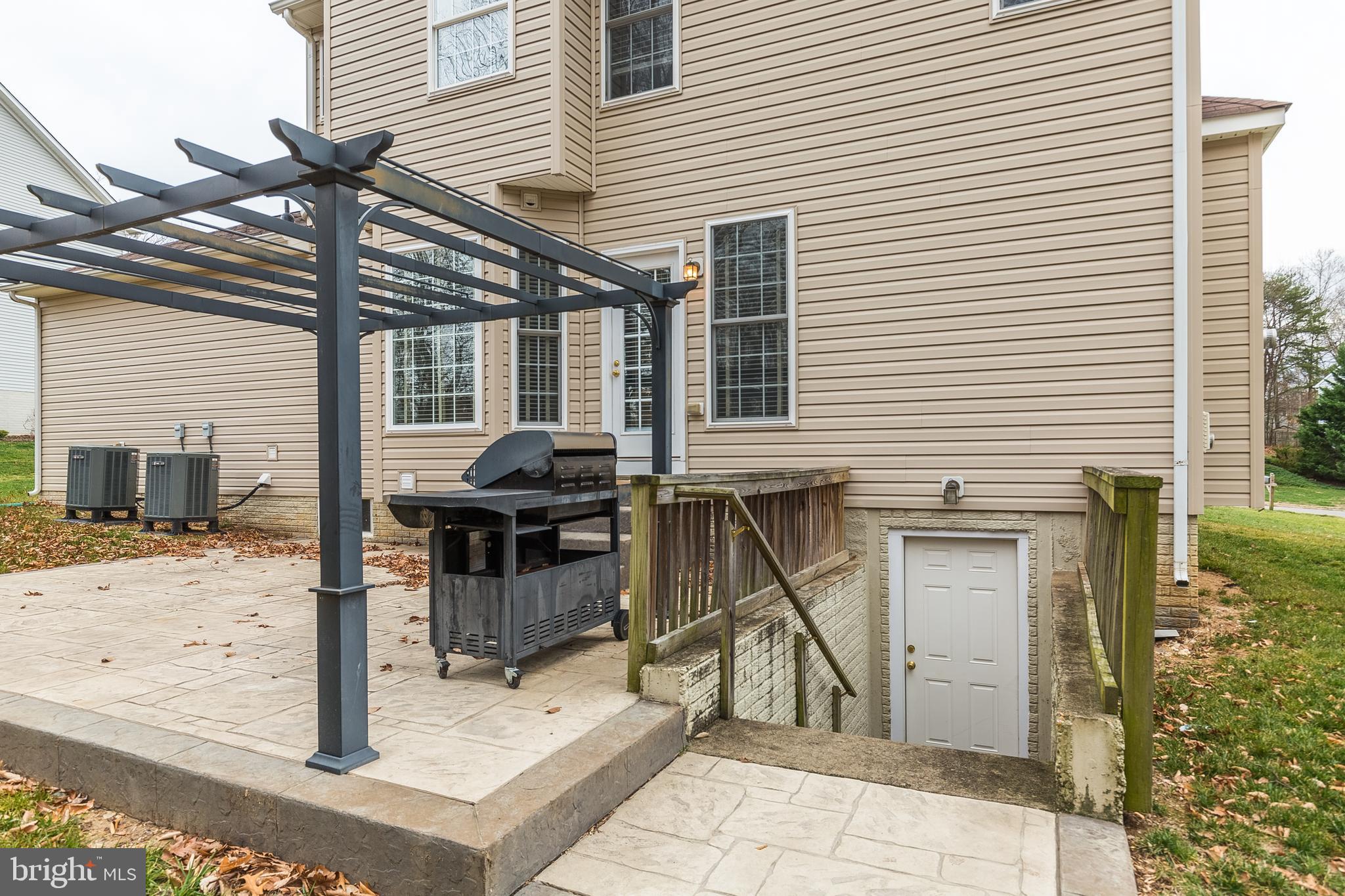 WOODLAND WOODS - Residential