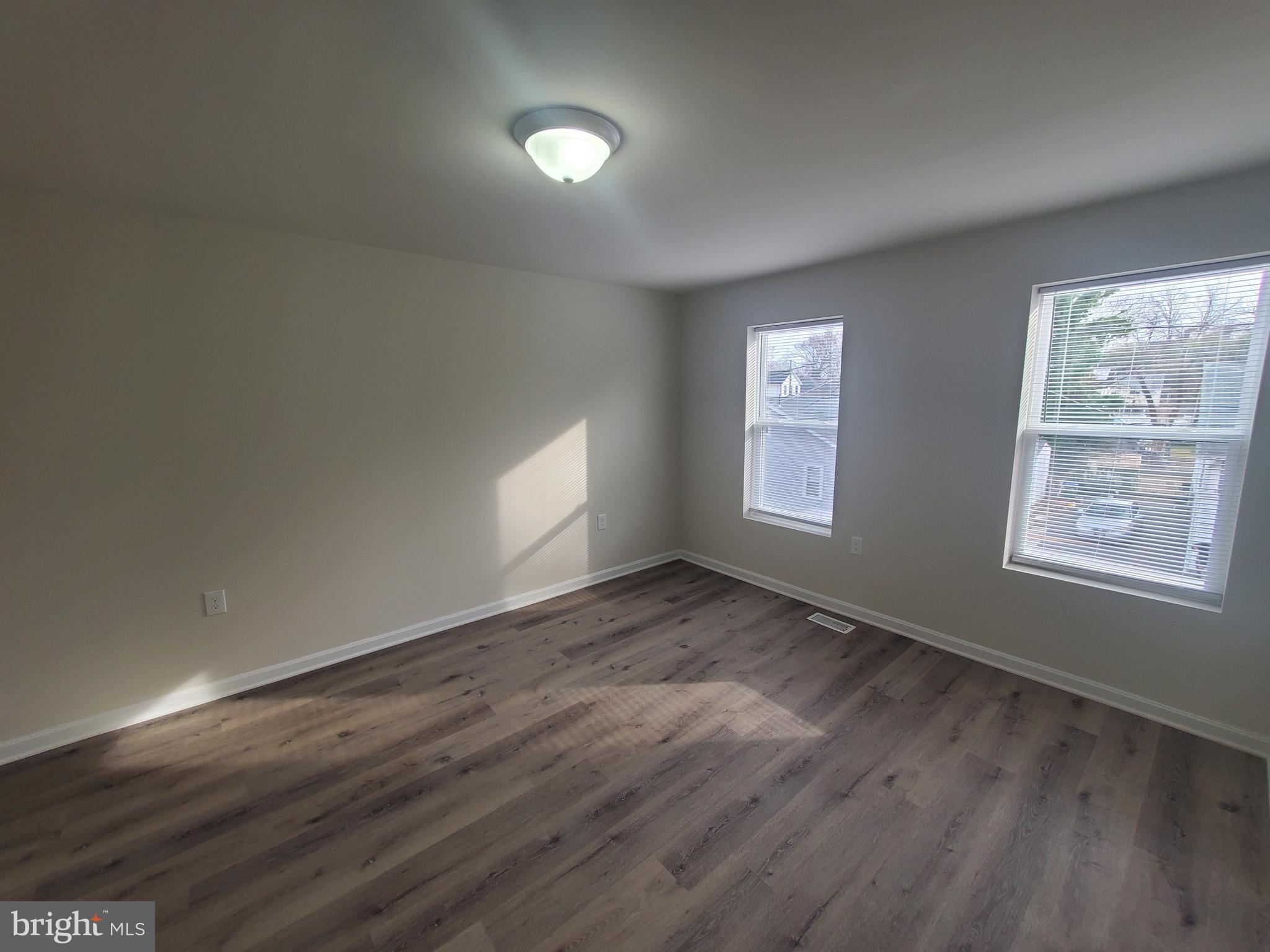 MT RAINIER - Residential