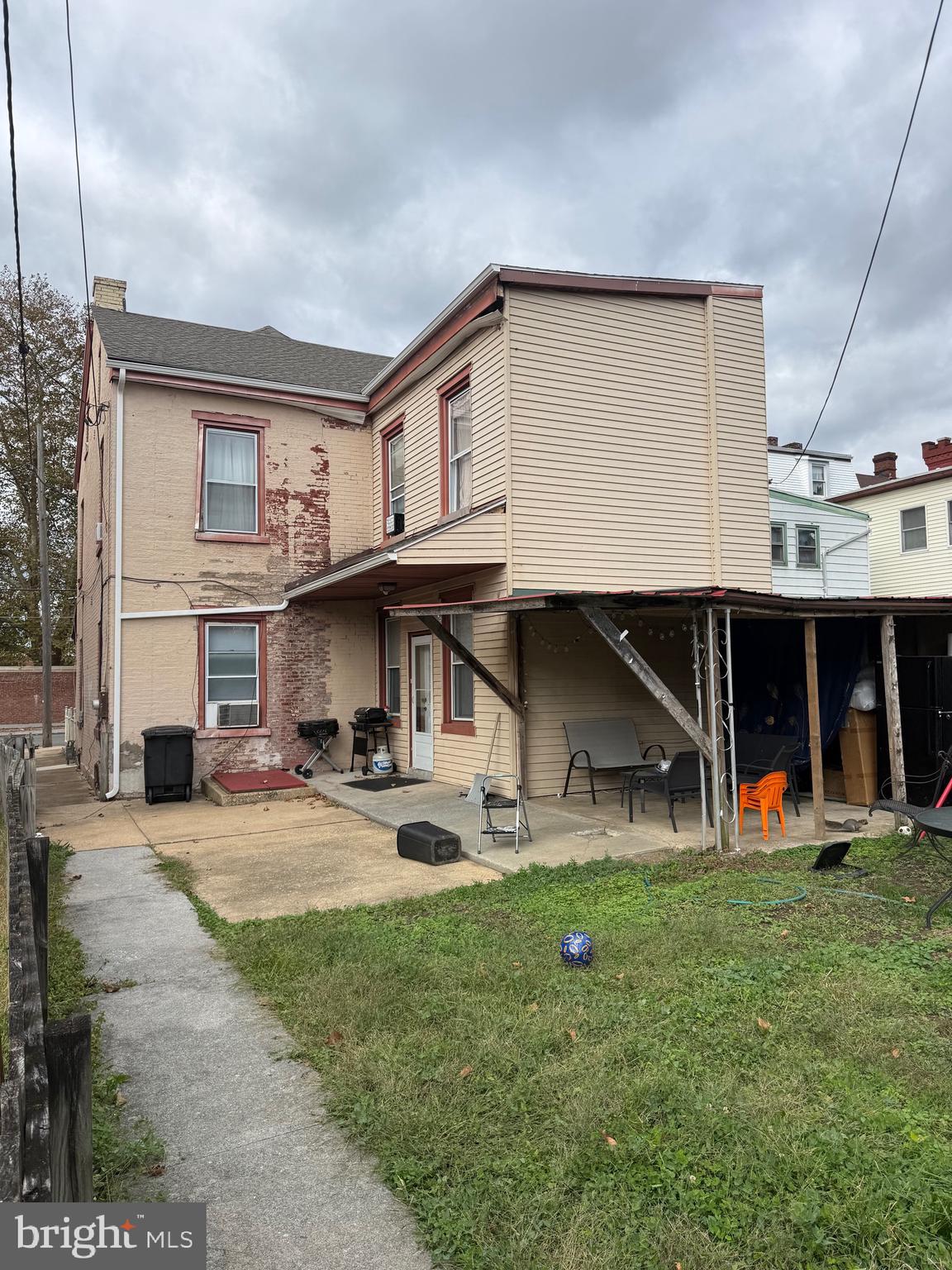 322 N 7TH STREET