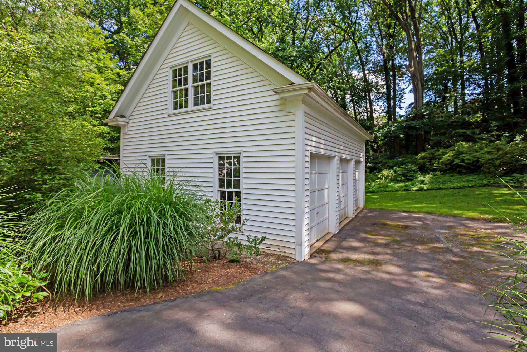 BELLEVUE FOREST - Residential