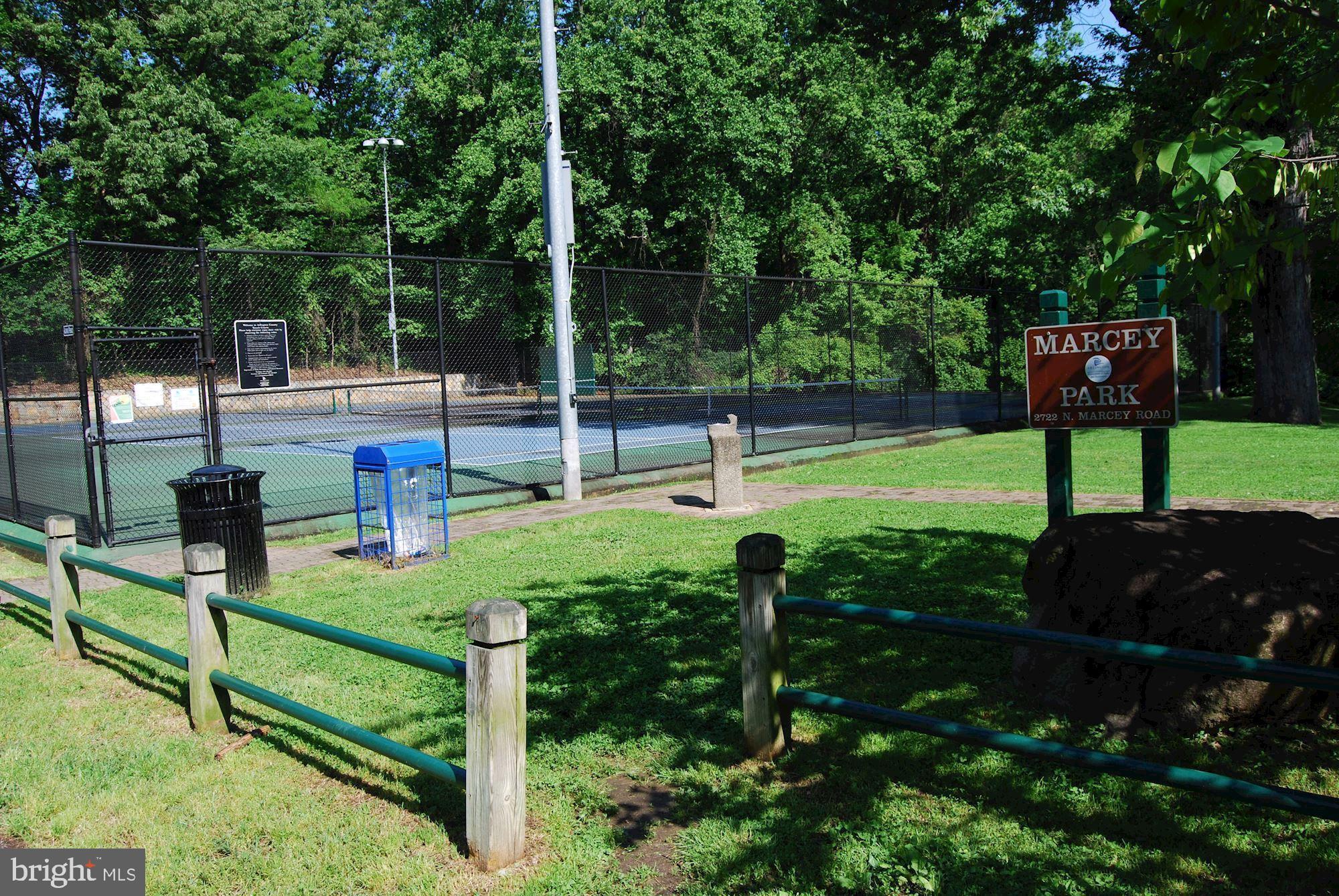 BELLEVUE FOREST - Residential