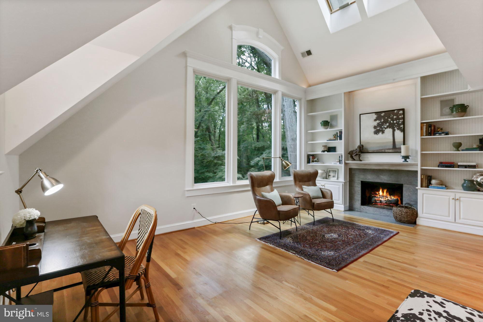 BELLEVUE FOREST - Residential