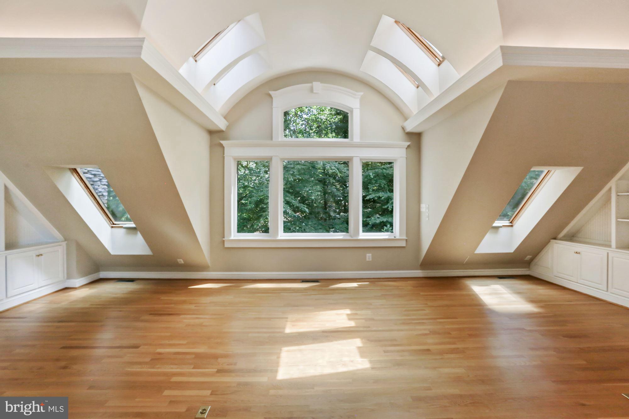 BELLEVUE FOREST - Residential