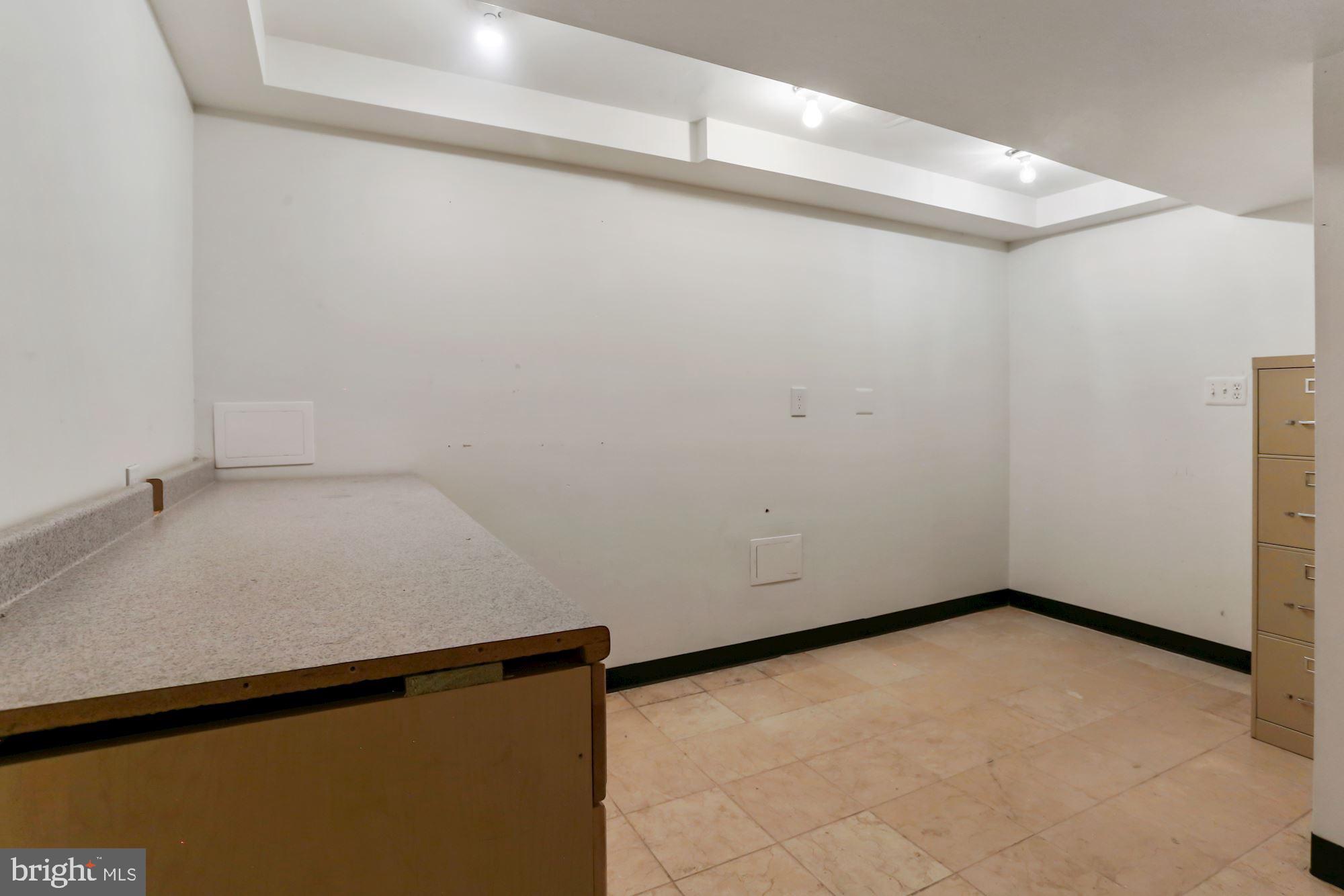 BELLEVUE FOREST - Residential