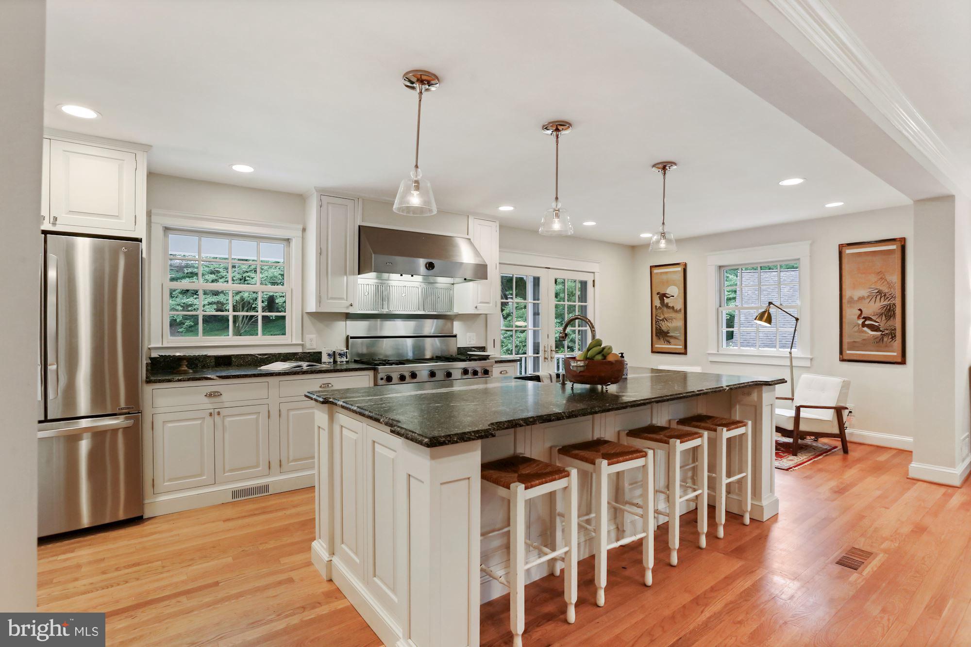 BELLEVUE FOREST - Residential