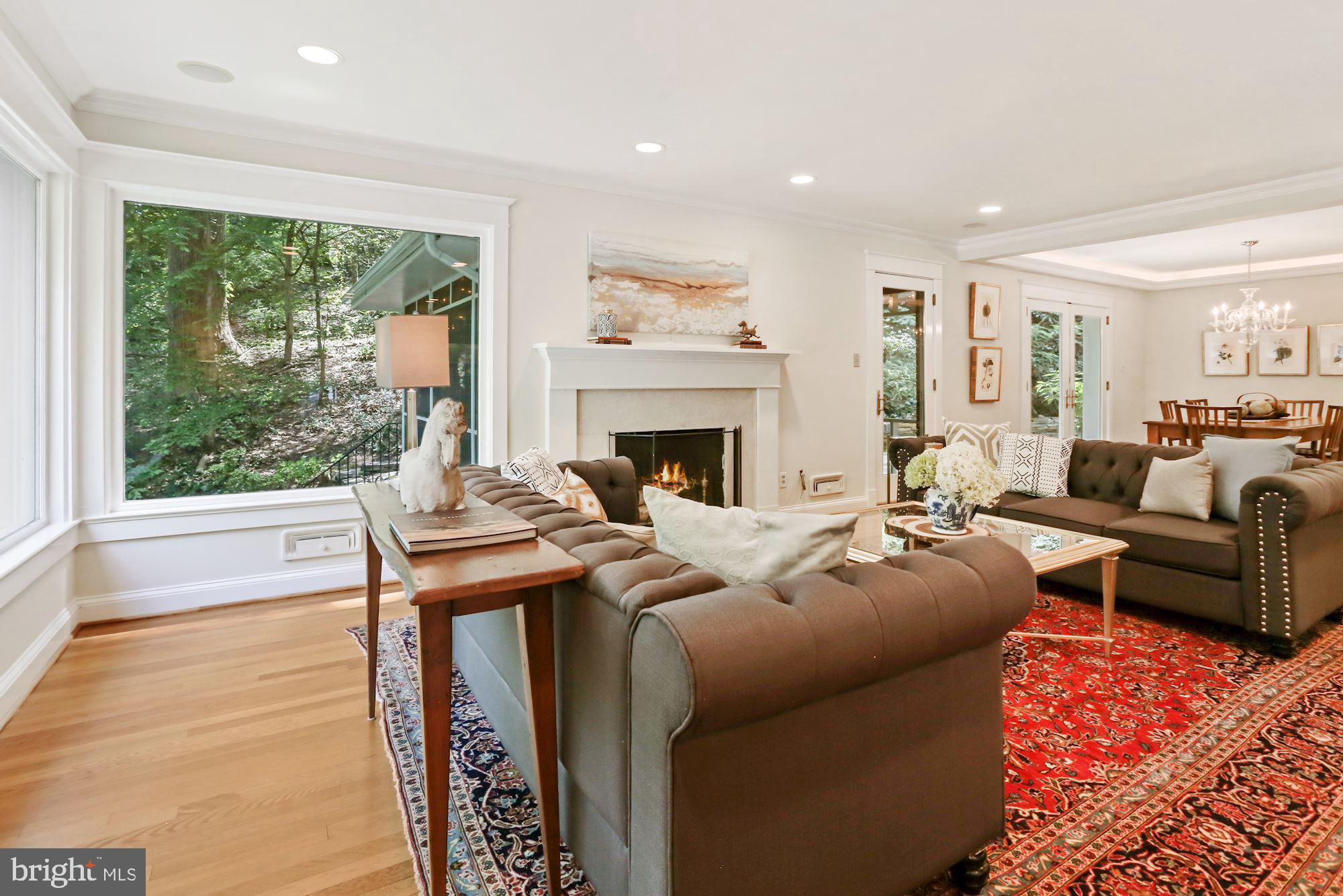 BELLEVUE FOREST - Residential