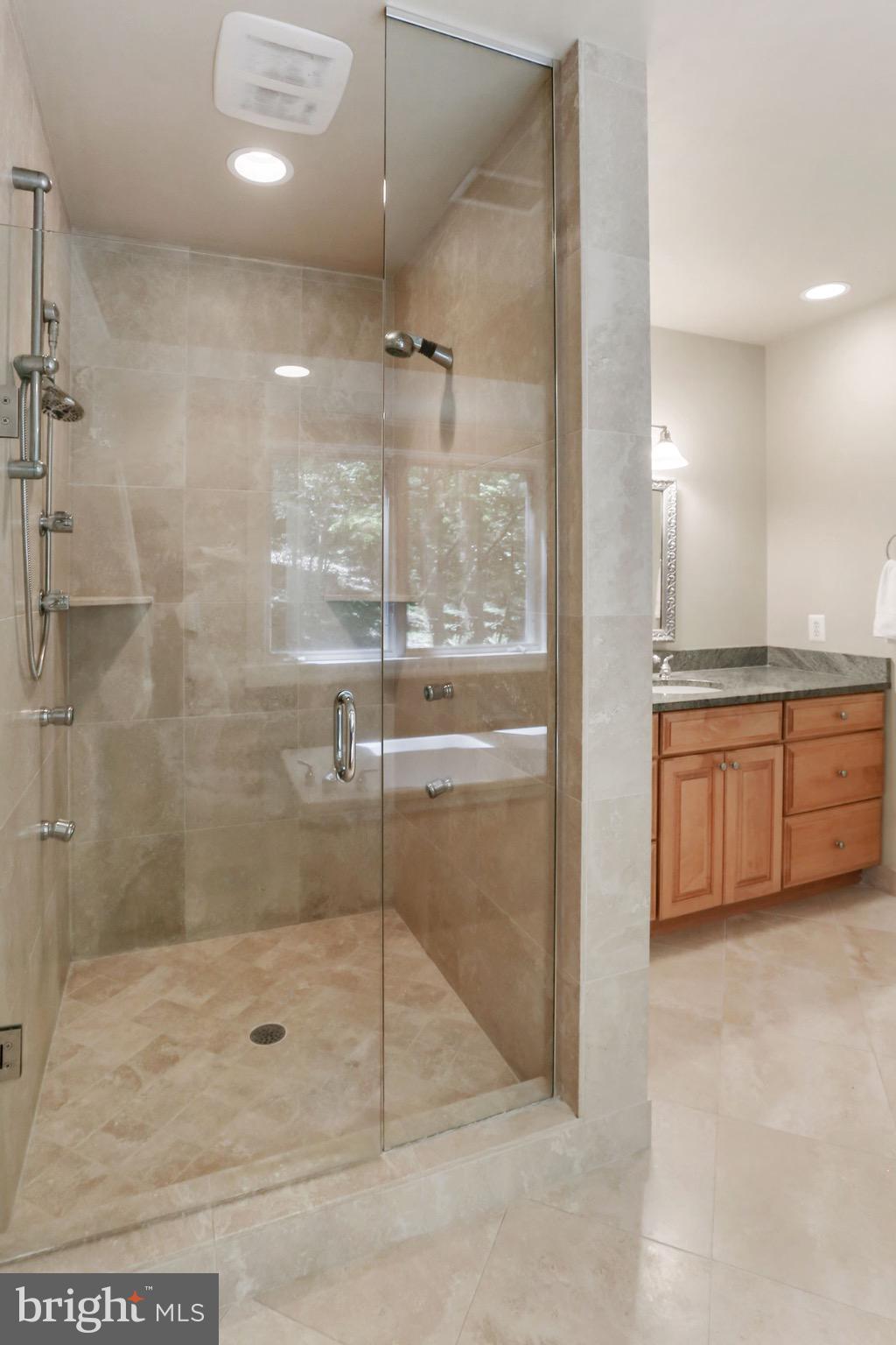 BELLEVUE FOREST - Residential