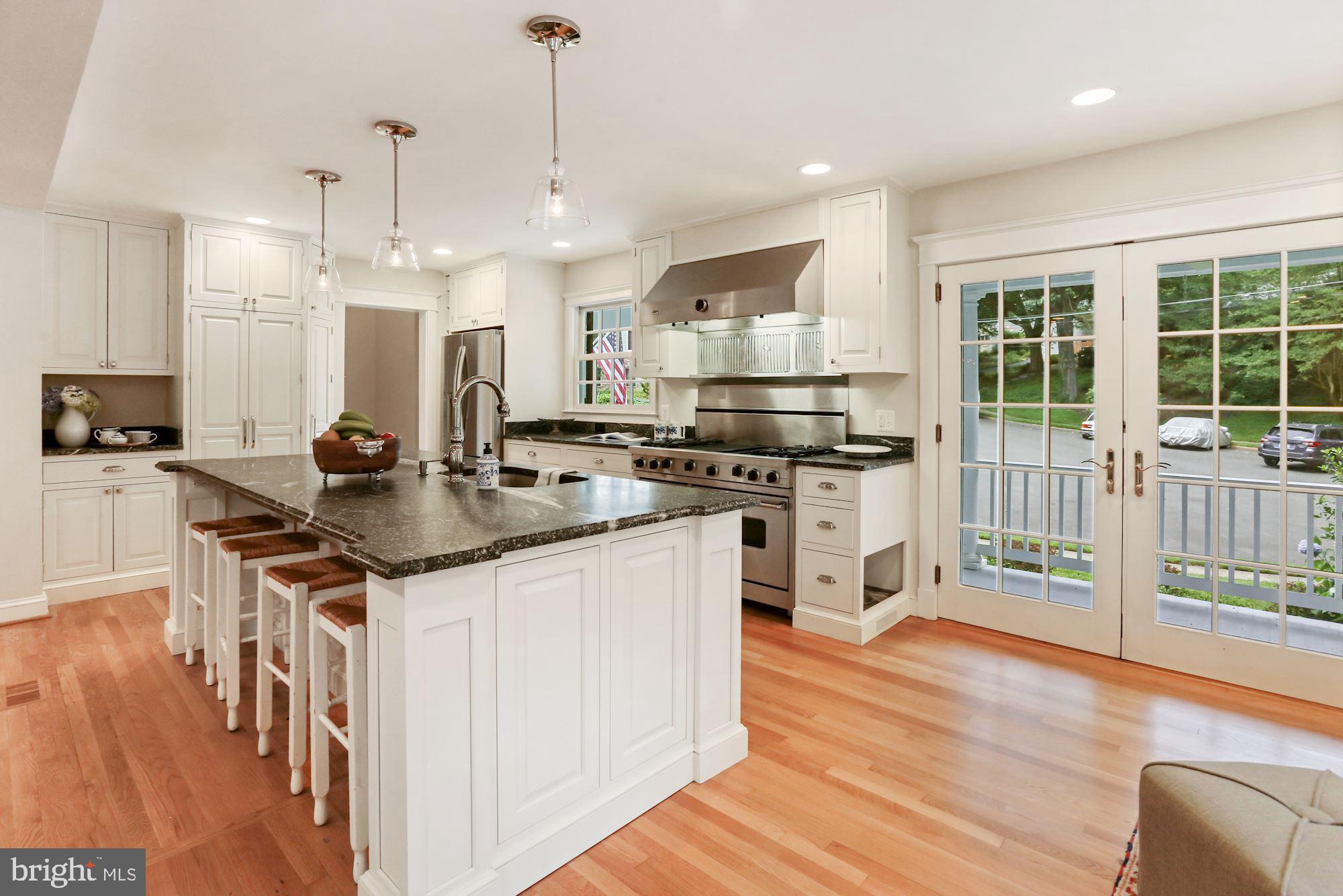 BELLEVUE FOREST - Residential