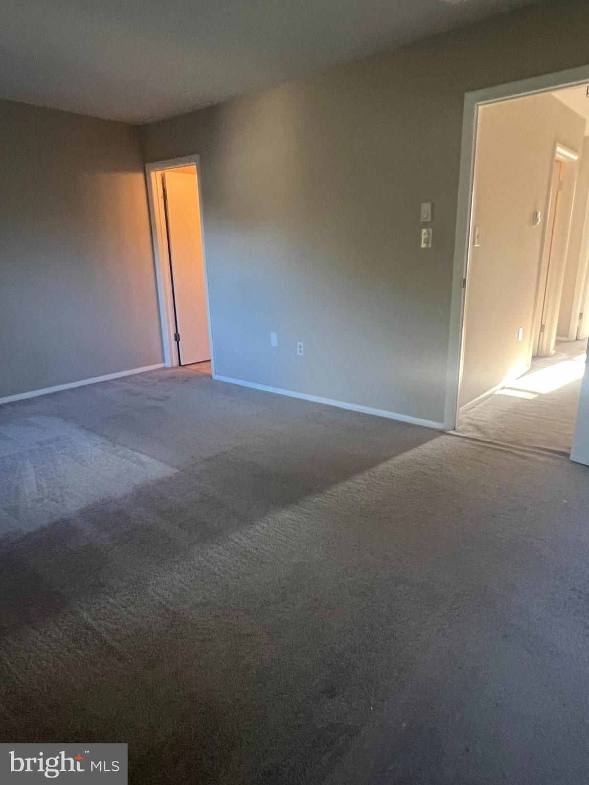 SALEM PARK - Residential Lease