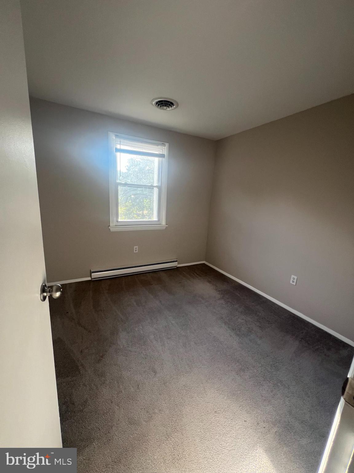 SALEM PARK - Residential Lease