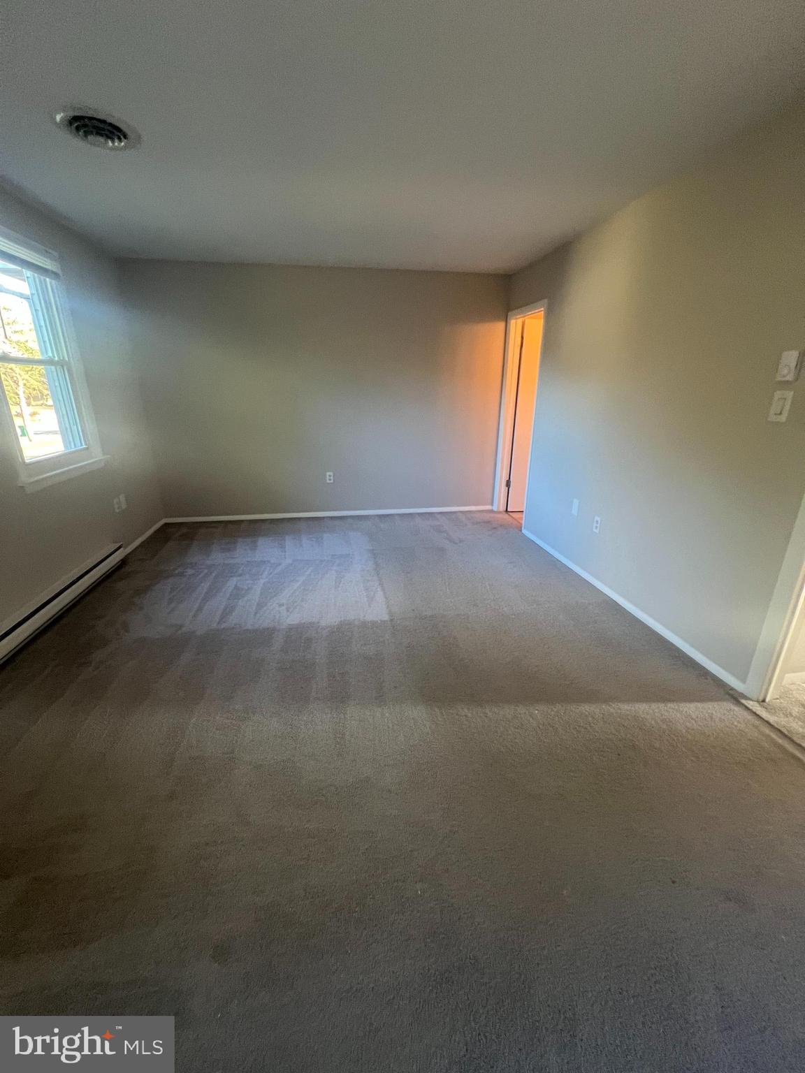 SALEM PARK - Residential Lease