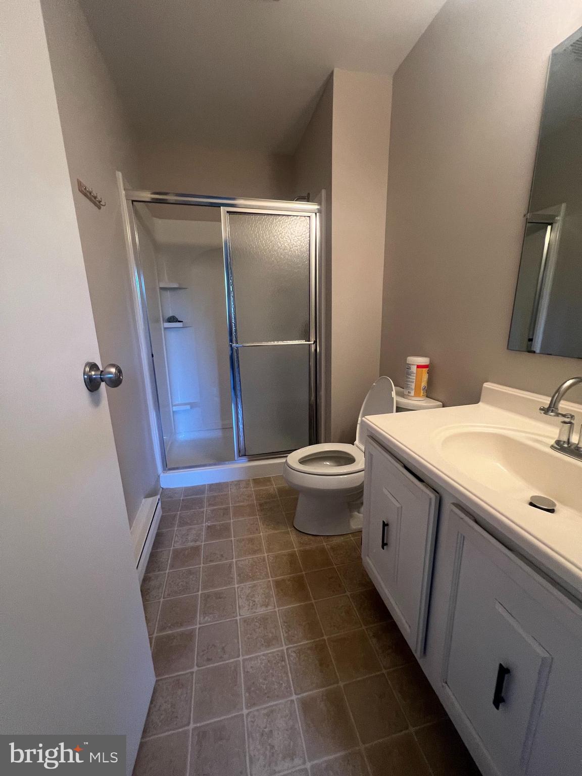 SALEM PARK - Residential Lease