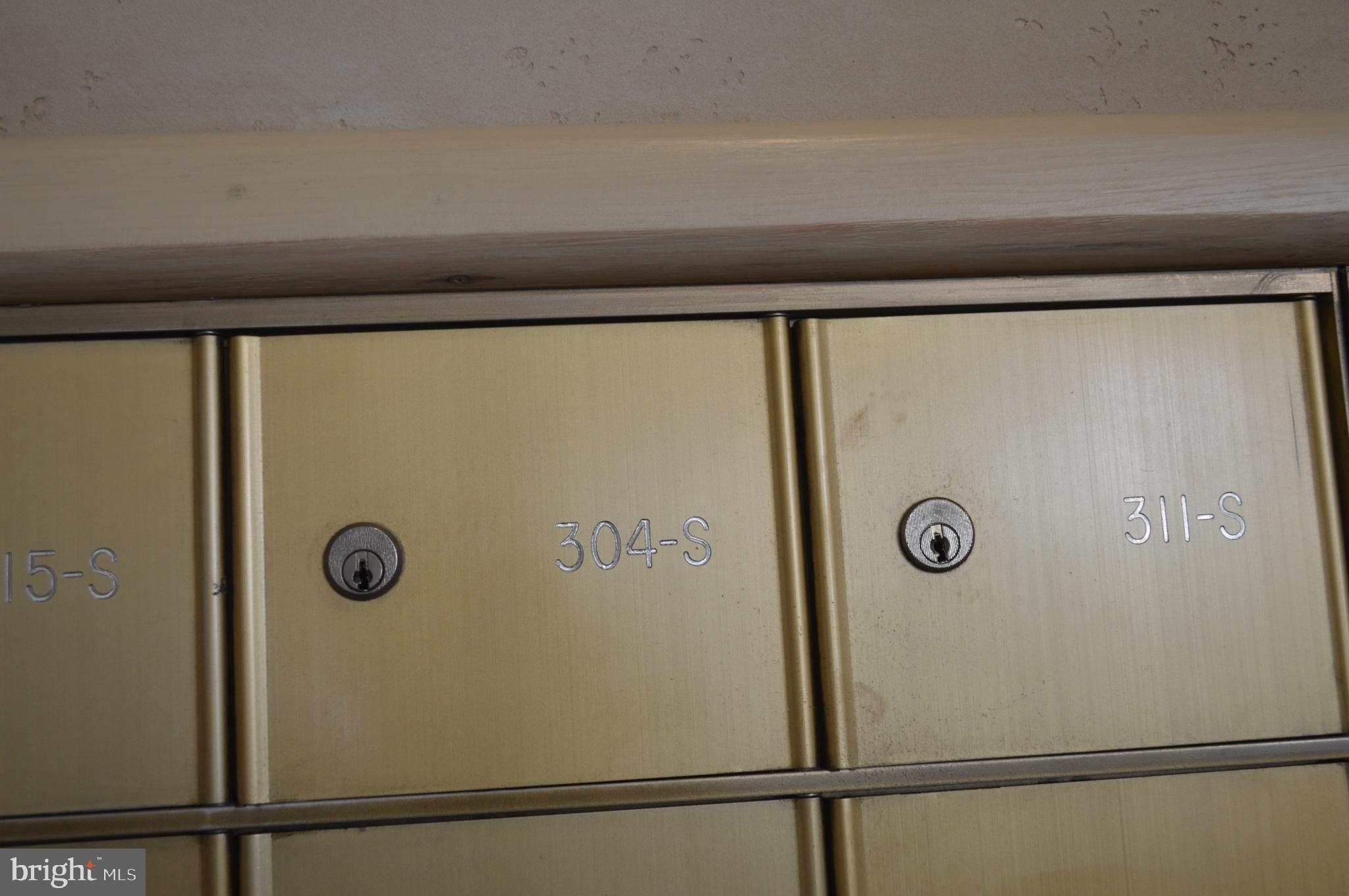 CRYSTAL PARK - Residential Lease