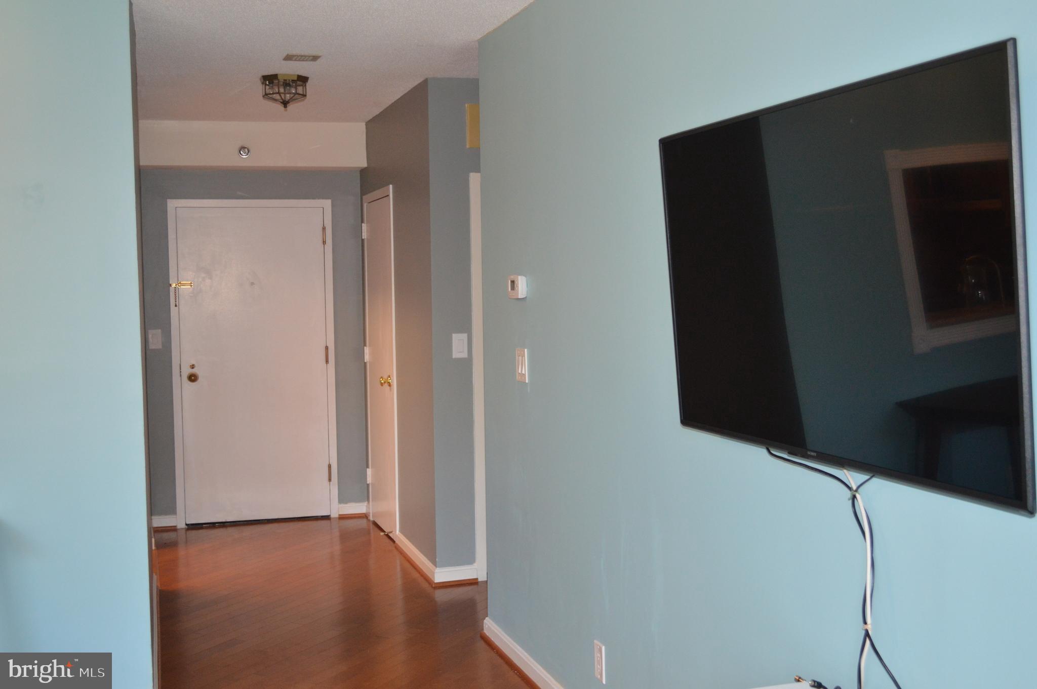 CRYSTAL PARK - Residential Lease