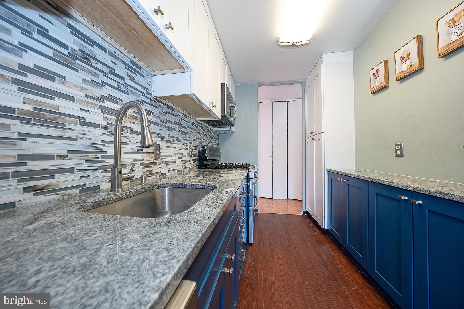 RIVER PARK - Residential