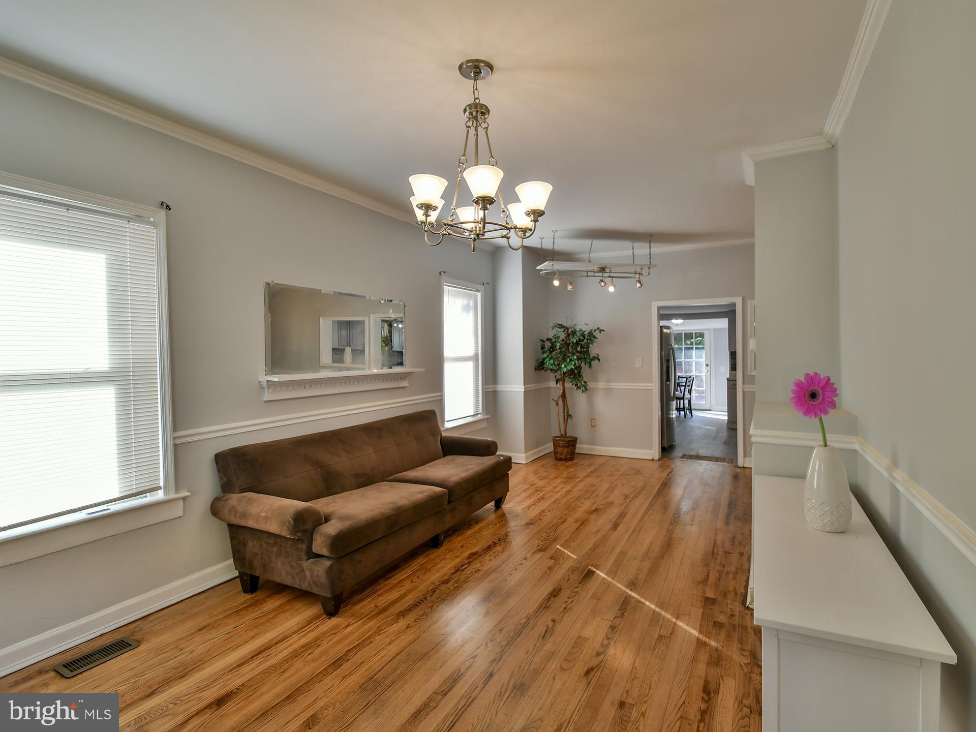 RIVERDALE - Residential