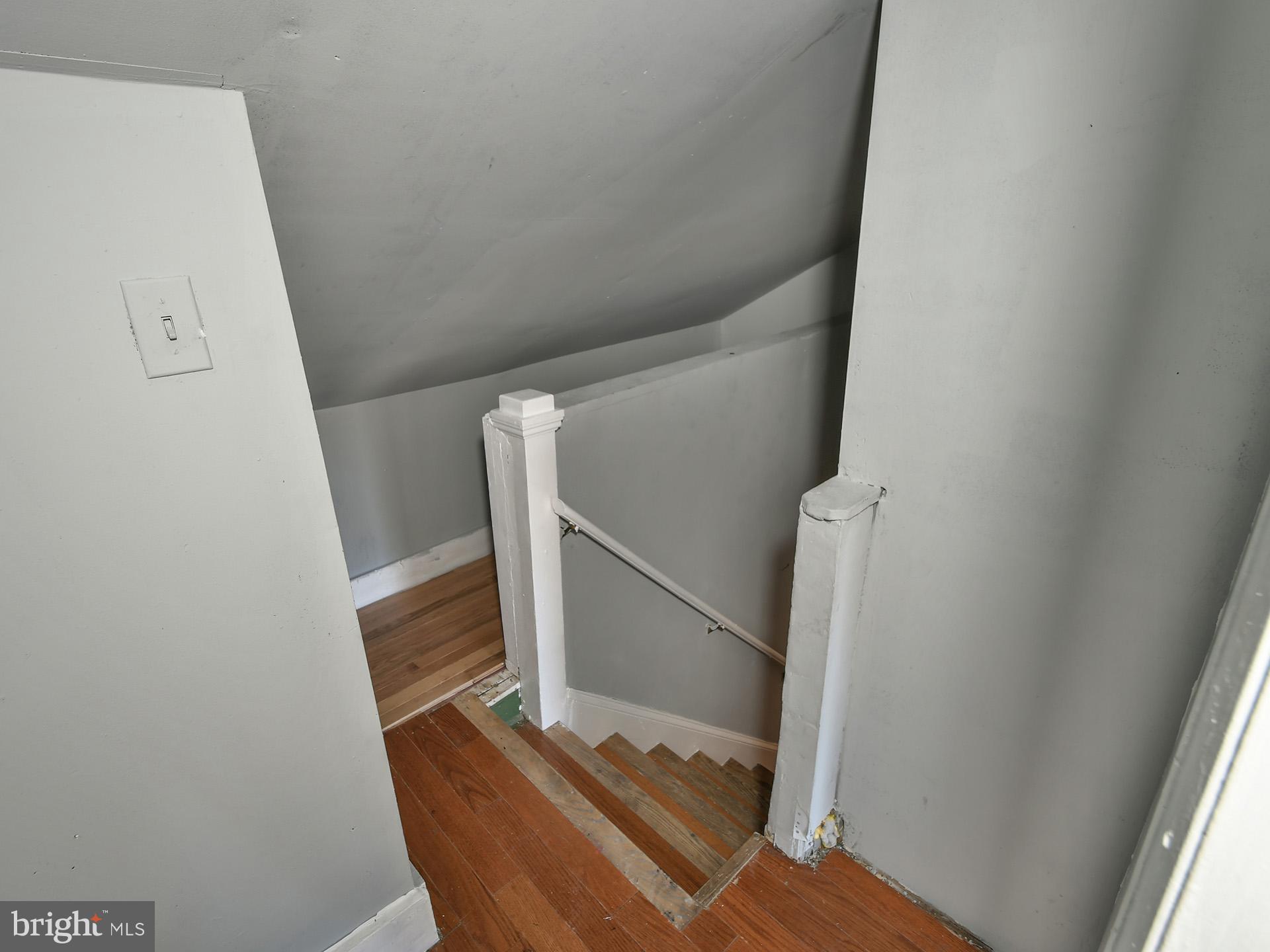 RIVERDALE - Residential