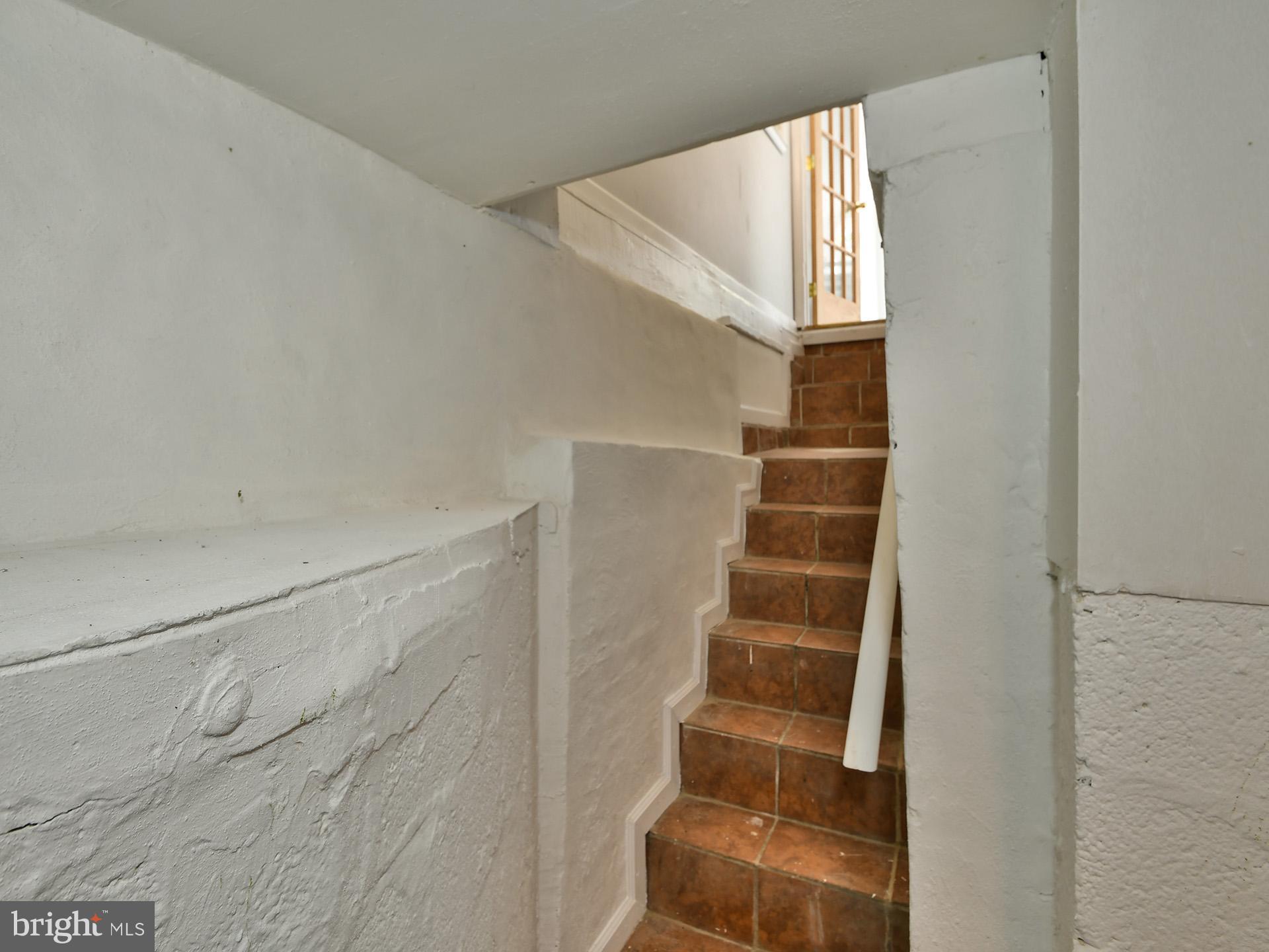 RIVERDALE - Residential