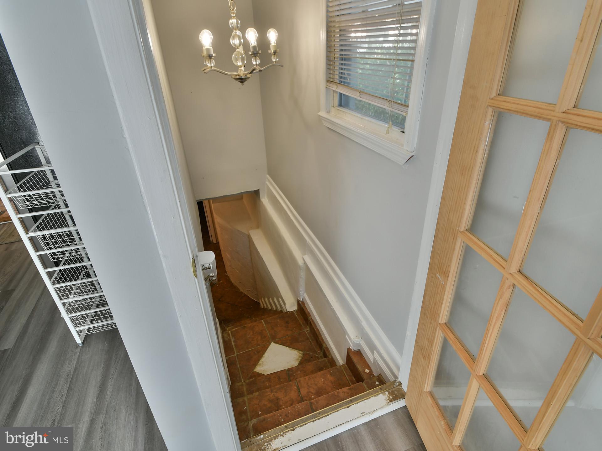 RIVERDALE - Residential