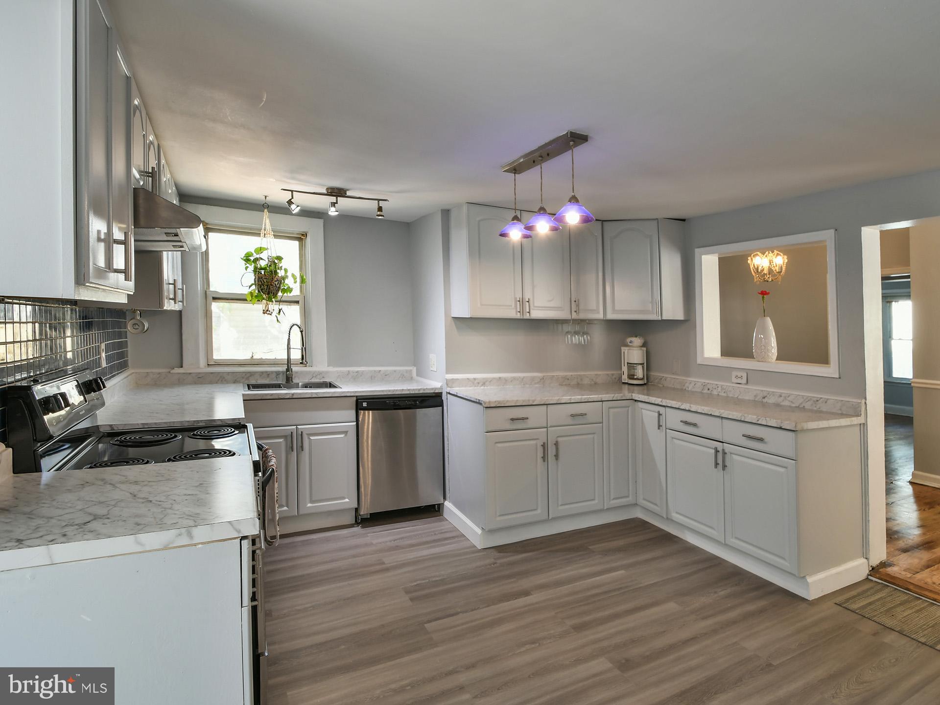 RIVERDALE - Residential