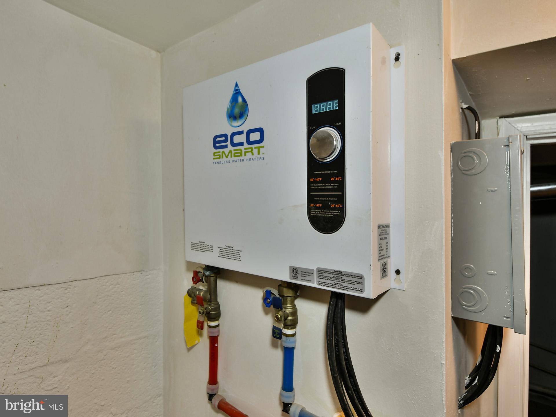 RIVERDALE - Residential