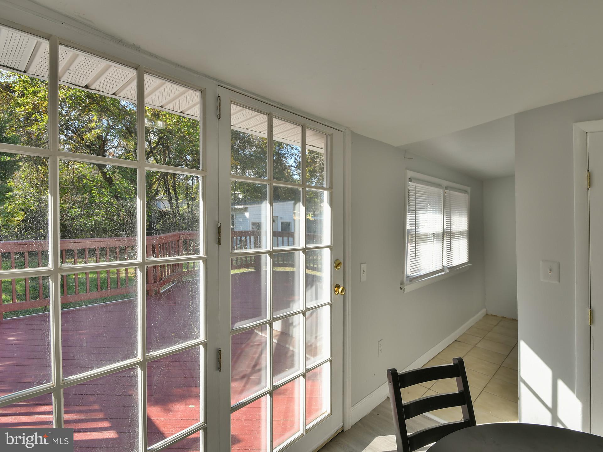 RIVERDALE - Residential